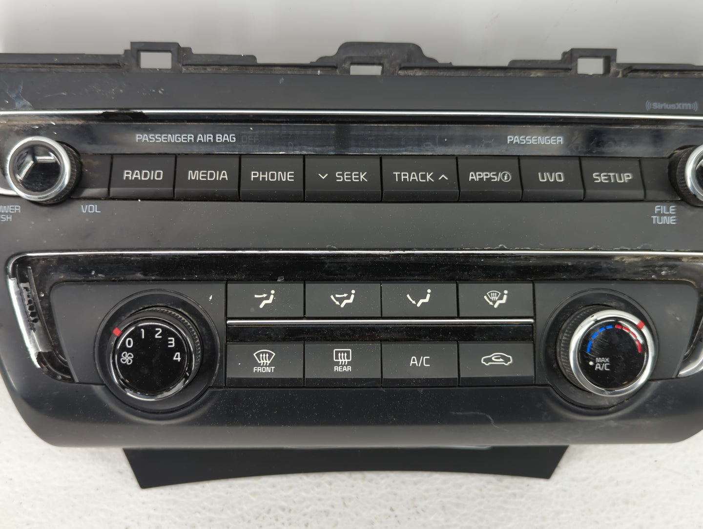 Kia Optima Radio Control Panel - Oemusedautoparts1.com