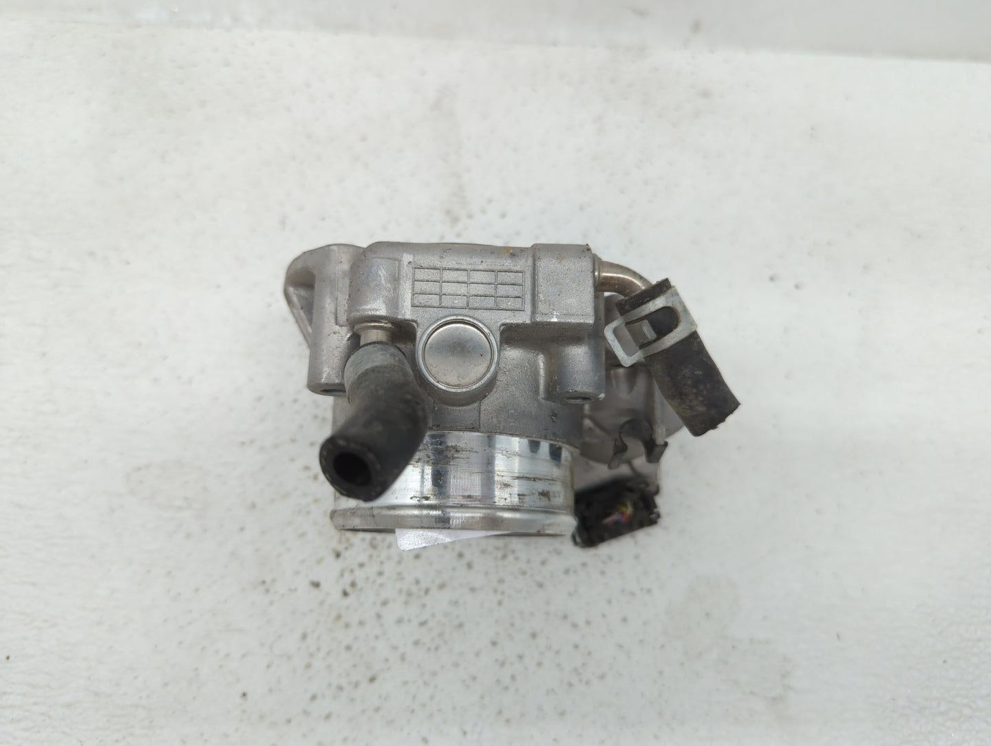 2011-2016 Kia Optima Throttle Body P/N:35100-2G800 9045010020, 0459 1847 AC Fits Fits 2011 2012 2013 2014 2015 2016 OEM Used