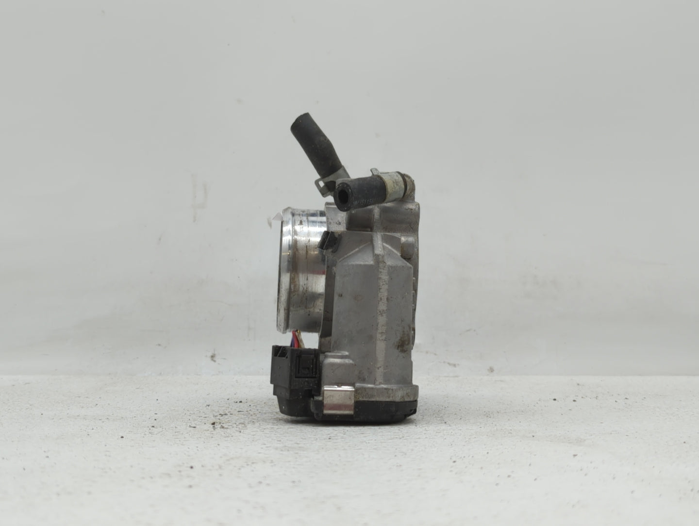 2011-2016 Kia Optima Throttle Body P/N:35100-2G800 9045010020, 0459 1847 AC Fits Fits 2011 2012 2013 2014 2015 2016 OEM Used