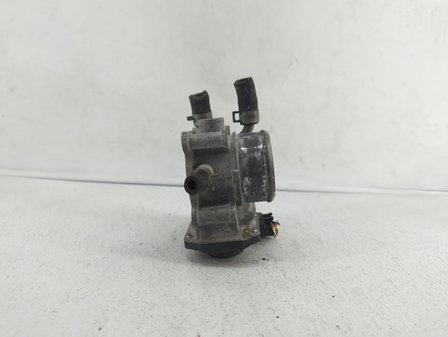 2016-2019 Kia Optima Throttle Body P/N:35100-2B340 Fits Fits 2015 2016 2017 2018 2019 OEM Used Auto Parts - Oemusedautoparts