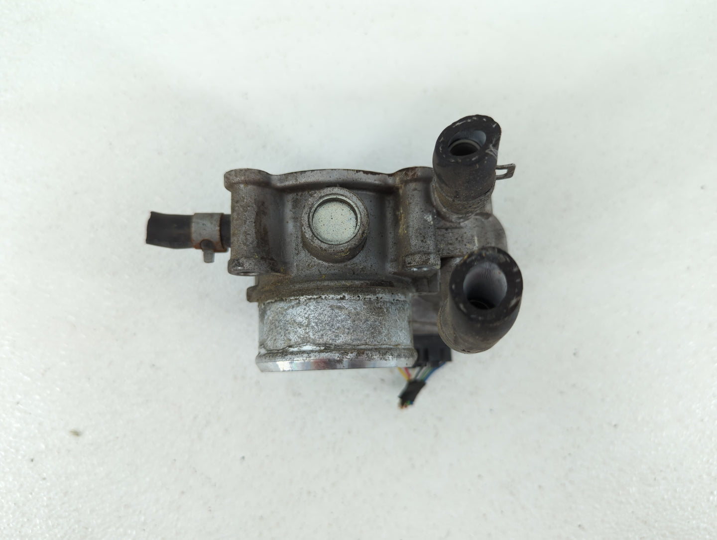 2016-2019 Kia Optima Throttle Body P/N:35100-2B340 Fits Fits 2015 2016 2017 2018 2019 OEM Used Auto Parts - Oemusedautoparts