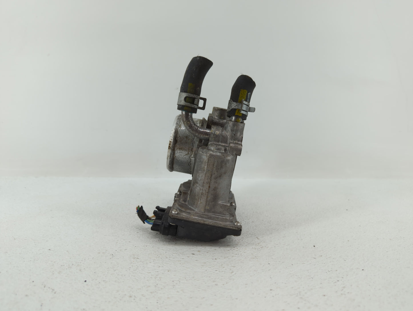 2016-2019 Kia Optima Throttle Body P/N:35100-2B340 Fits Fits 2015 2016 2017 2018 2019 OEM Used Auto Parts - Oemusedautoparts