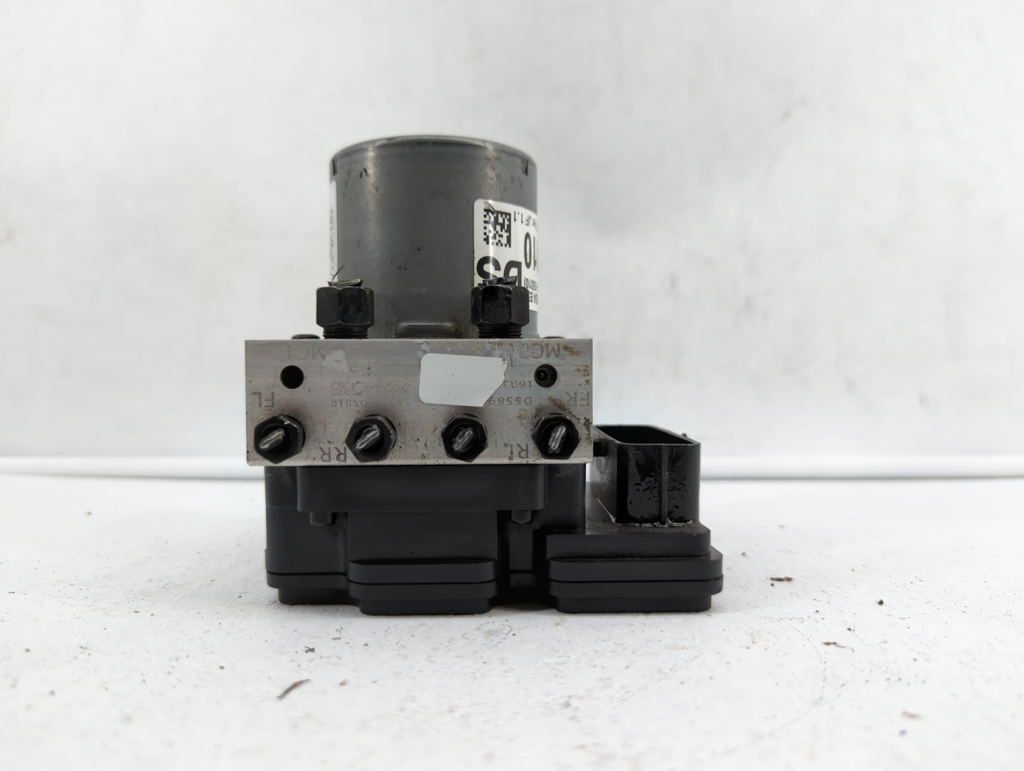 2016-2018 Kia Optima ABS Pump Control Module Replacement P/N:58920-2T550 D5589-20500, D5589-32500 Fits Fits 2016 2017 2018 O