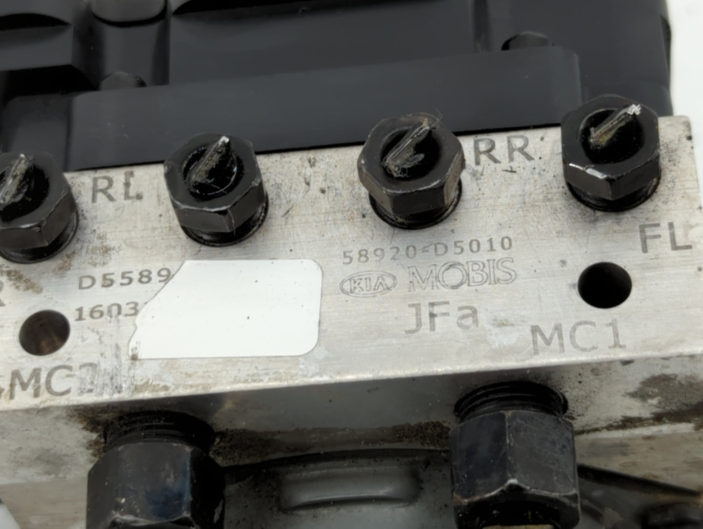 2016-2018 Kia Optima ABS Pump Control Module Replacement P/N:58920-2T550 D5589-20500, D5589-32500 Fits Fits 2016 2017 2018 O