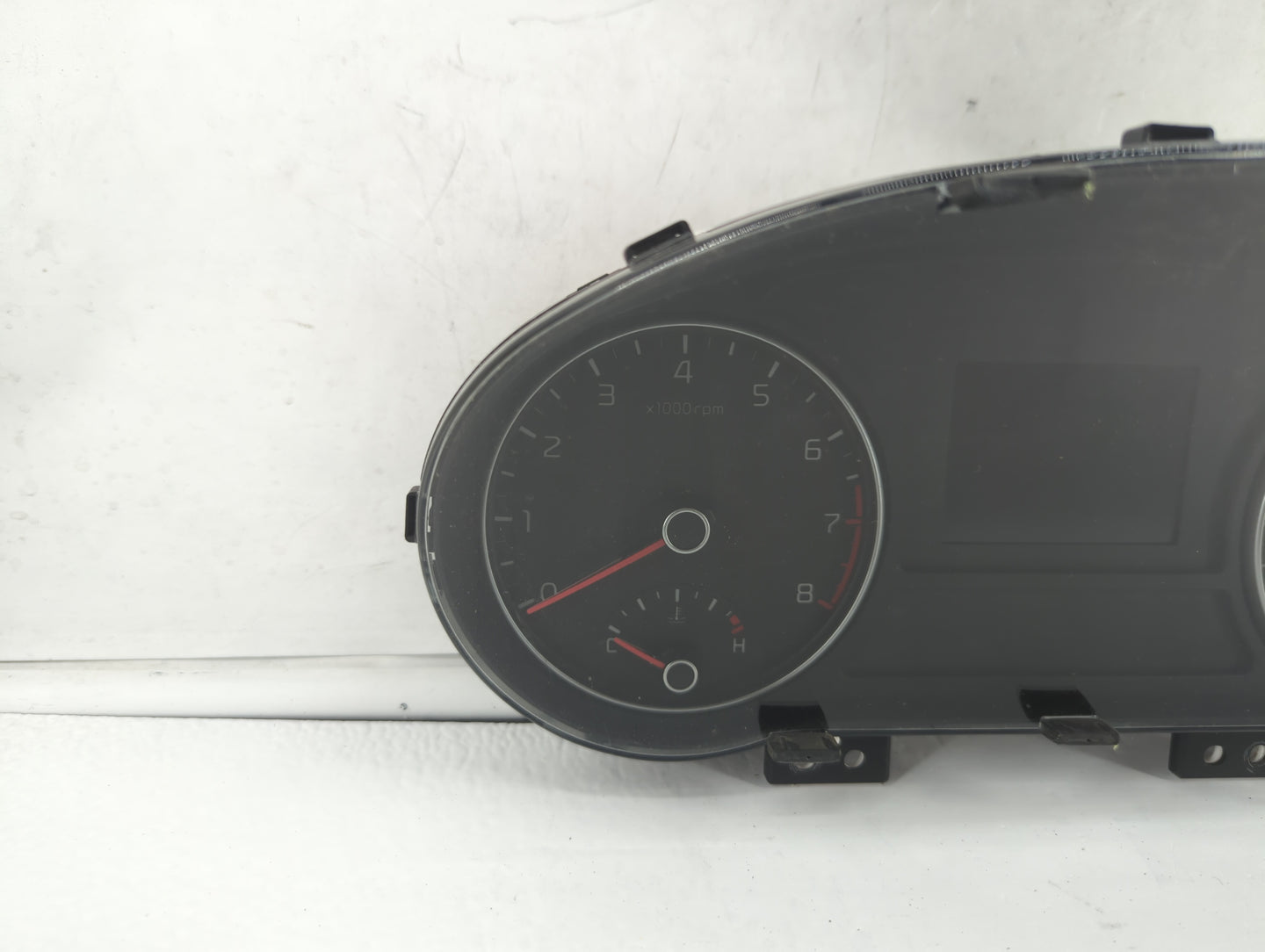 2016-2018 Kia Optima Instrument Cluster Speedometer Gauges P/N:94001-D5000 94001-D5010 Fits Fits 2016 2017 2018 OEM Used Aut