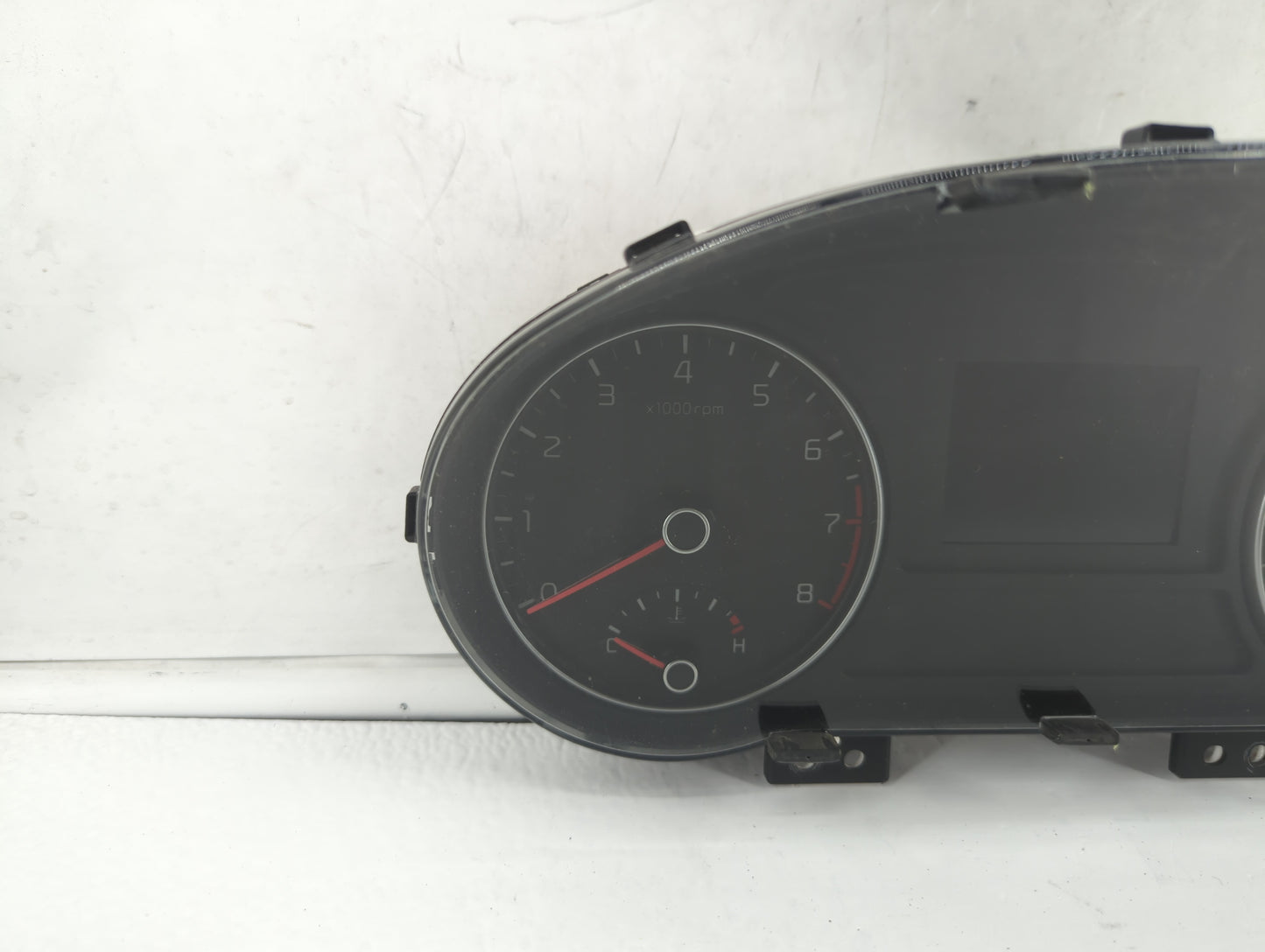 2016-2018 Kia Optima Instrument Cluster Speedometer Gauges P/N:94001-D5000 94001-D5010 Fits Fits 2016 2017 2018 OEM Used Aut