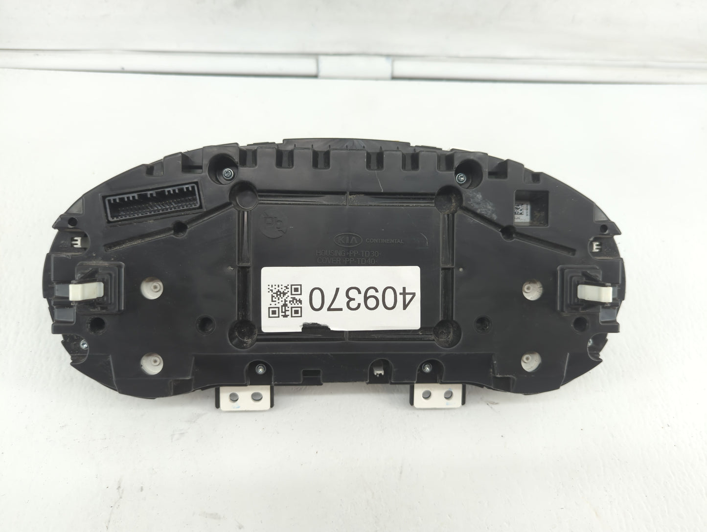 2016-2018 Kia Optima Instrument Cluster Speedometer Gauges P/N:94001-D5000 94001-D5010 Fits Fits 2016 2017 2018 OEM Used Aut