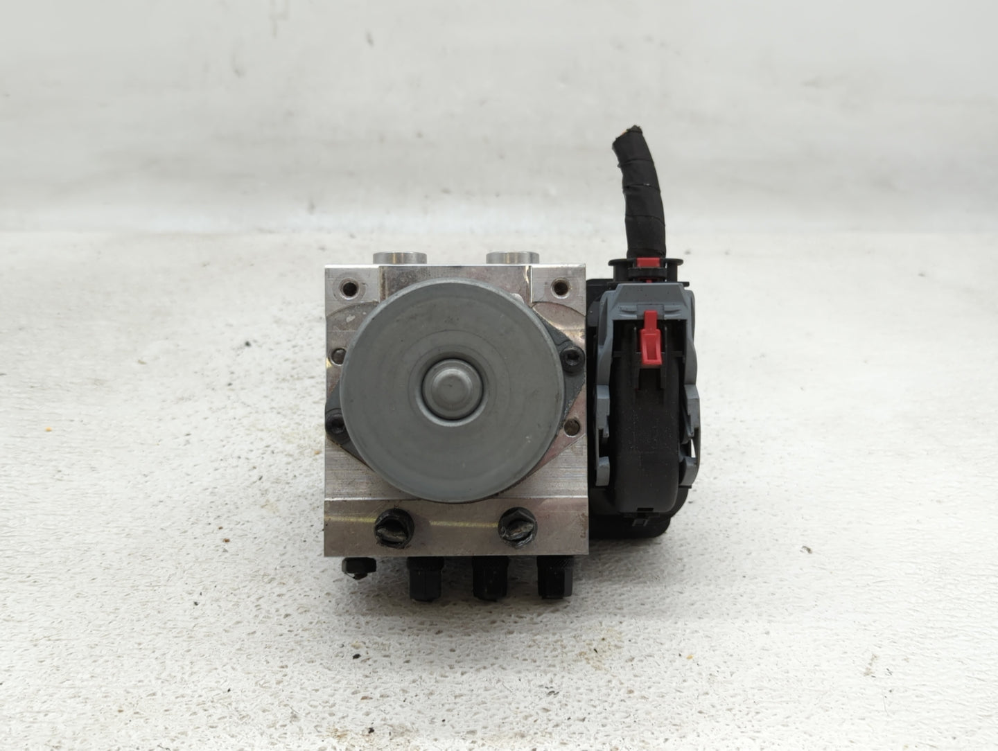 2016-2018 Kia Optima ABS Pump Control Module Replacement P/N:D5589-30500 58920-2T550, D5589-20500 Fits Fits 2016 2017 2018 O