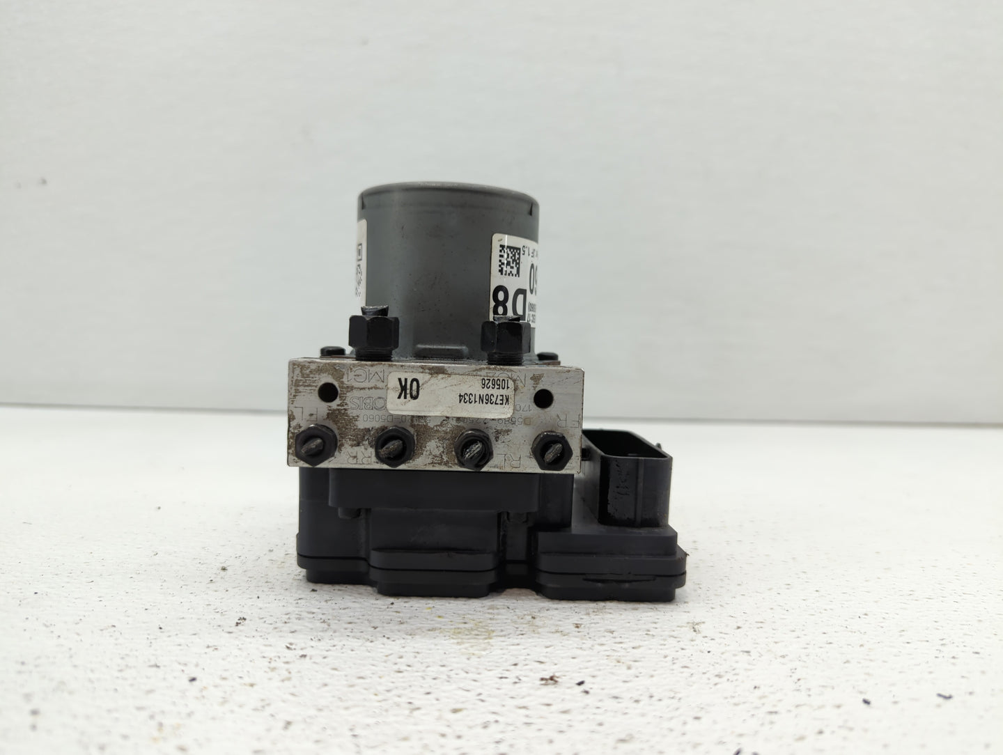 2016-2018 Kia Optima ABS Pump Control Module Replacement P/N:D5589-30500 58920-2T550, D5589-20500 Fits Fits 2016 2017 2018 O