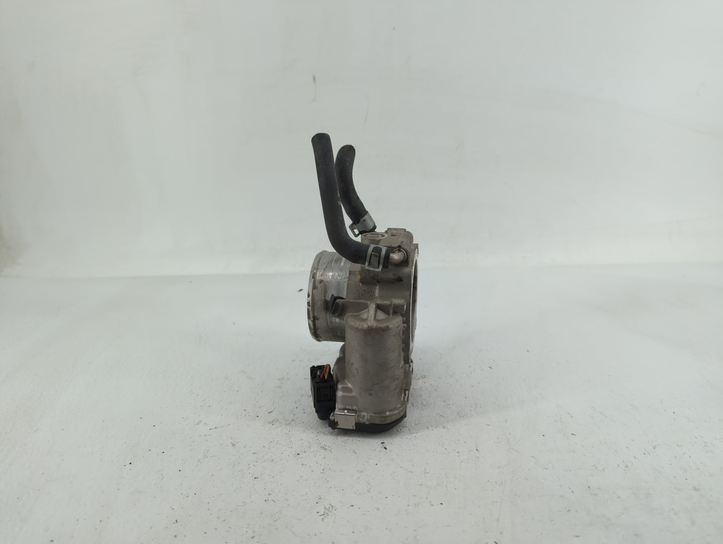 2016-2020 Kia Optima Throttle Body P/N:35100-2G600 Fits Fits 2015 2016 2017 2018 2019 2020 2021 OEM Used Auto Parts - Oemuse