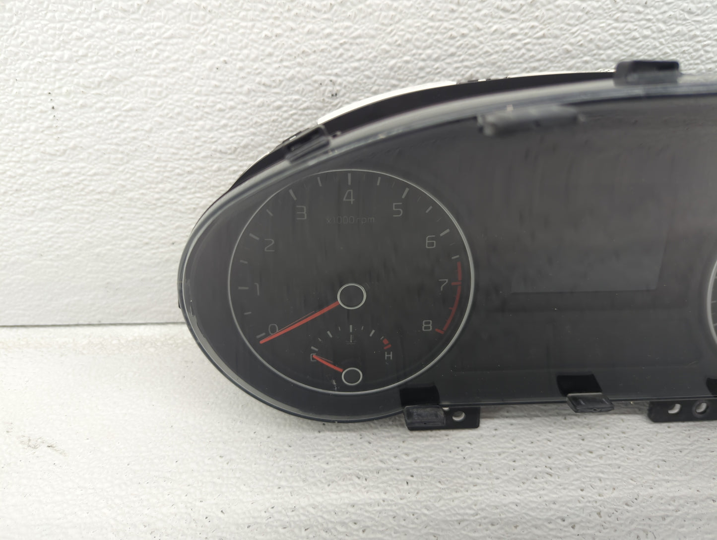 2016-2018 Kia Optima Instrument Cluster Speedometer Gauges P/N:94011-D5000 94011-D5010 Fits Fits 2016 2017 2018 OEM Used Aut