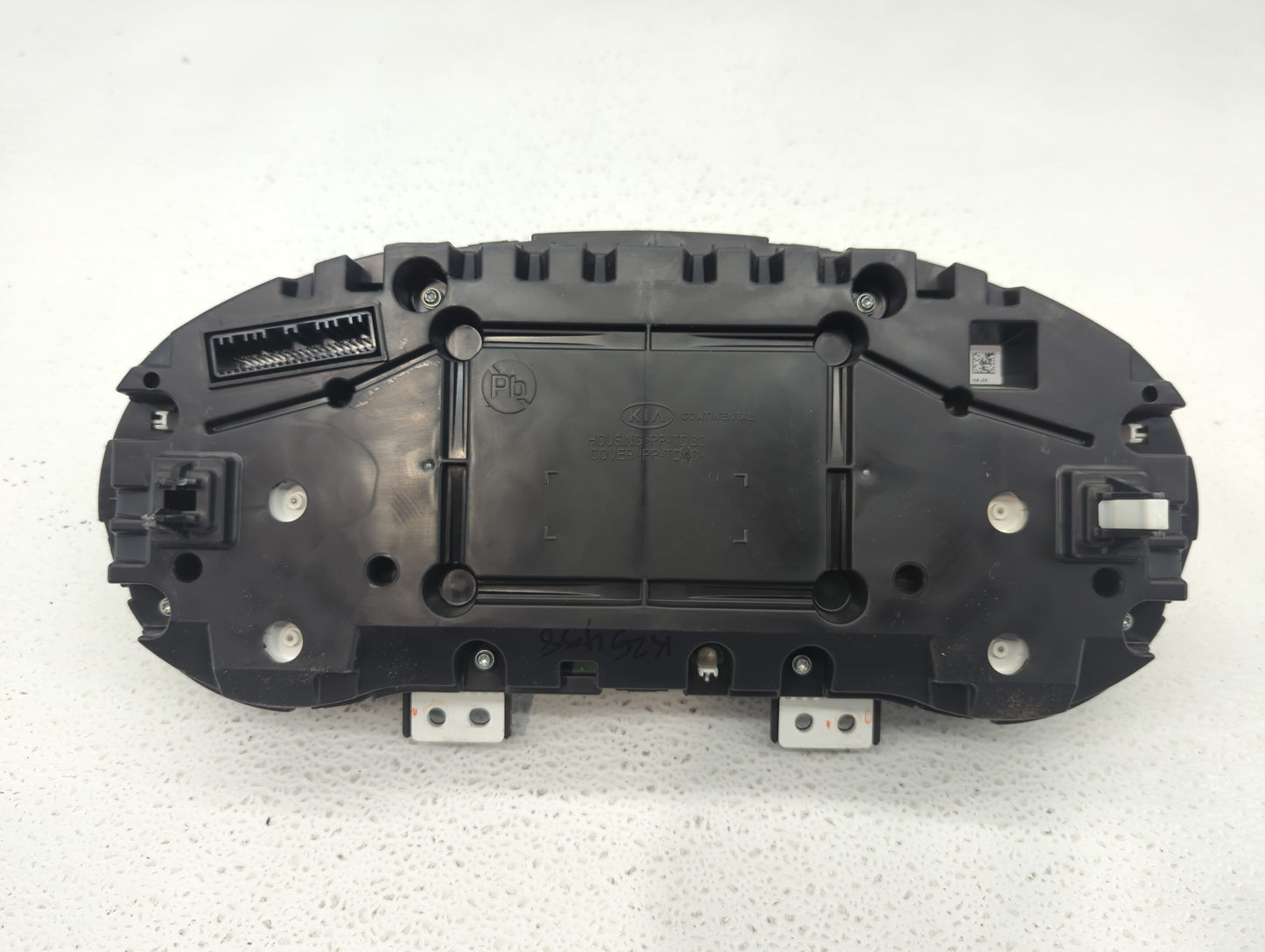 2016-2018 Kia Optima Instrument Cluster Speedometer Gauges P/N:94011-D5000 94011-D5010 Fits Fits 2016 2017 2018 OEM Used Aut