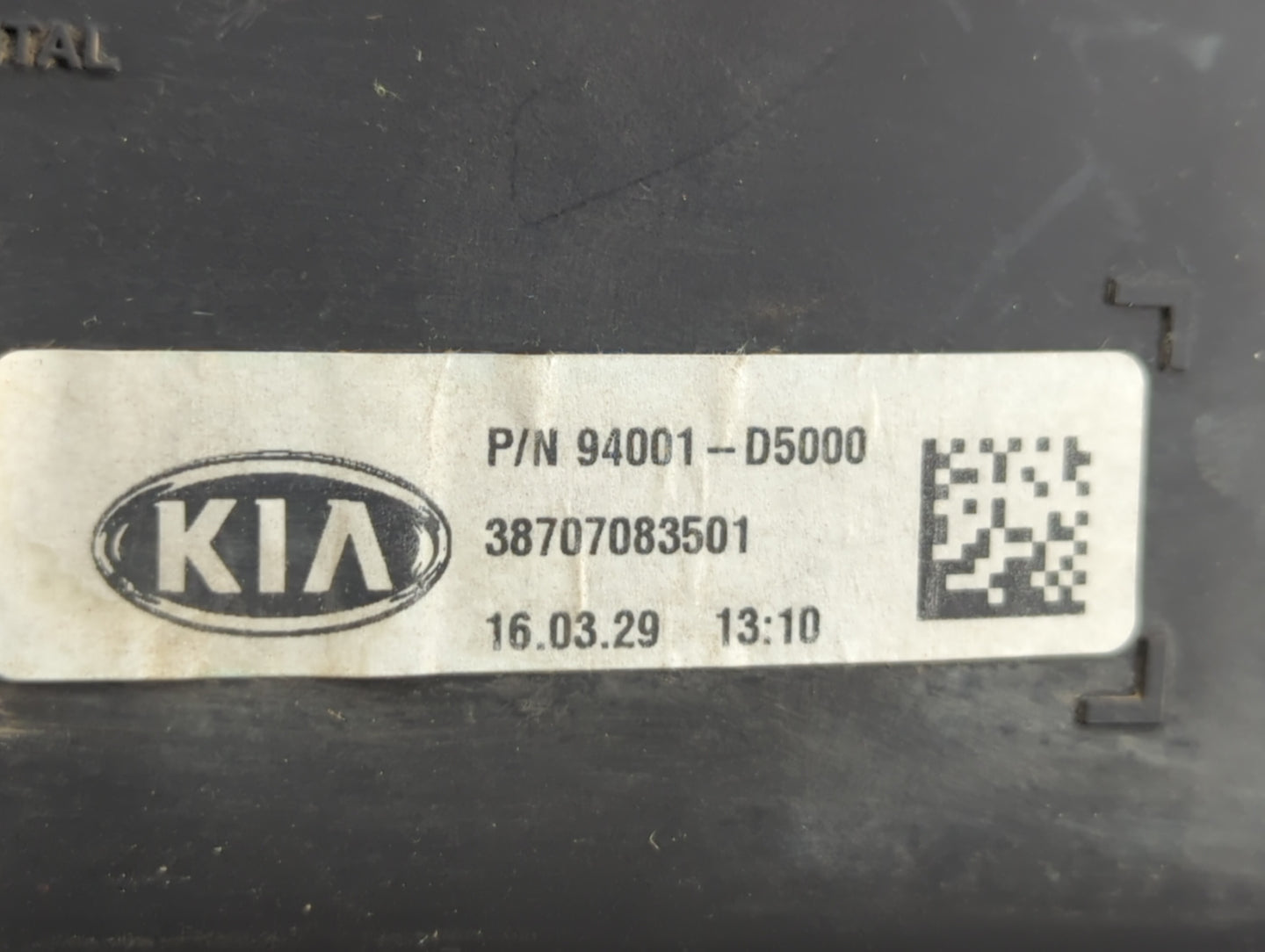 2016-2018 Kia Optima Instrument Cluster Speedometer Gauges P/N:941001-D5000 Fits Fits 2016 2017 2018 OEM Used Auto Parts - O