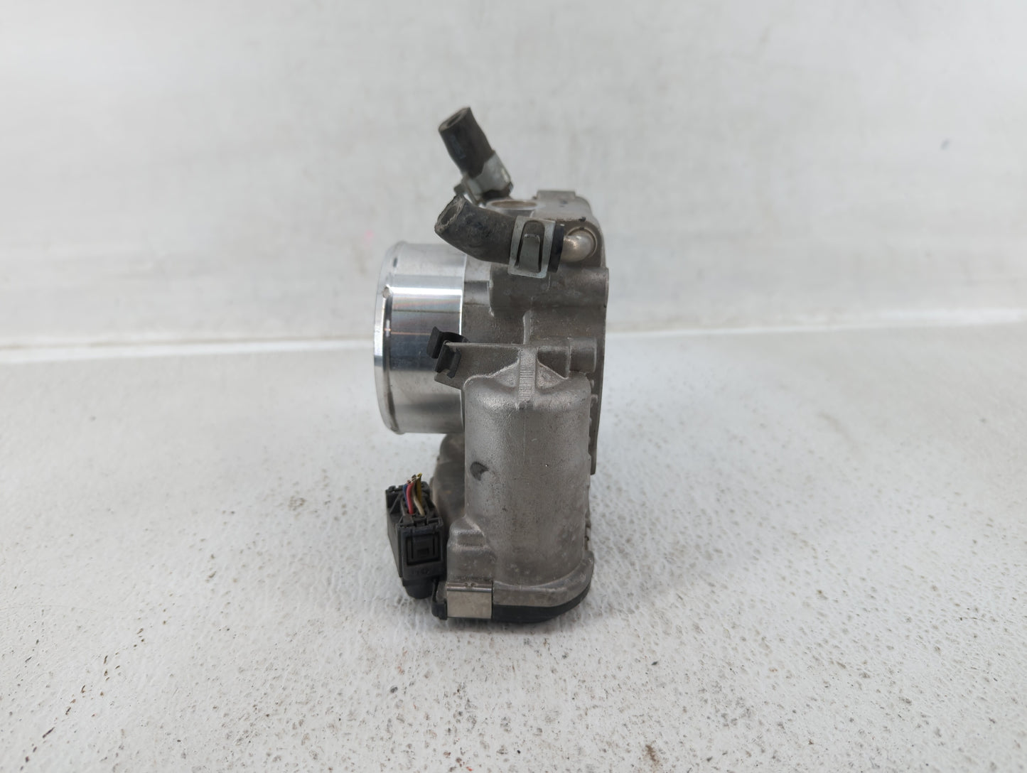 2016-2020 Kia Optima Throttle Body P/N:35100-2G600 Fits Fits 2015 2016 2017 2018 2019 2020 2021 OEM Used Auto Parts - Oemuse