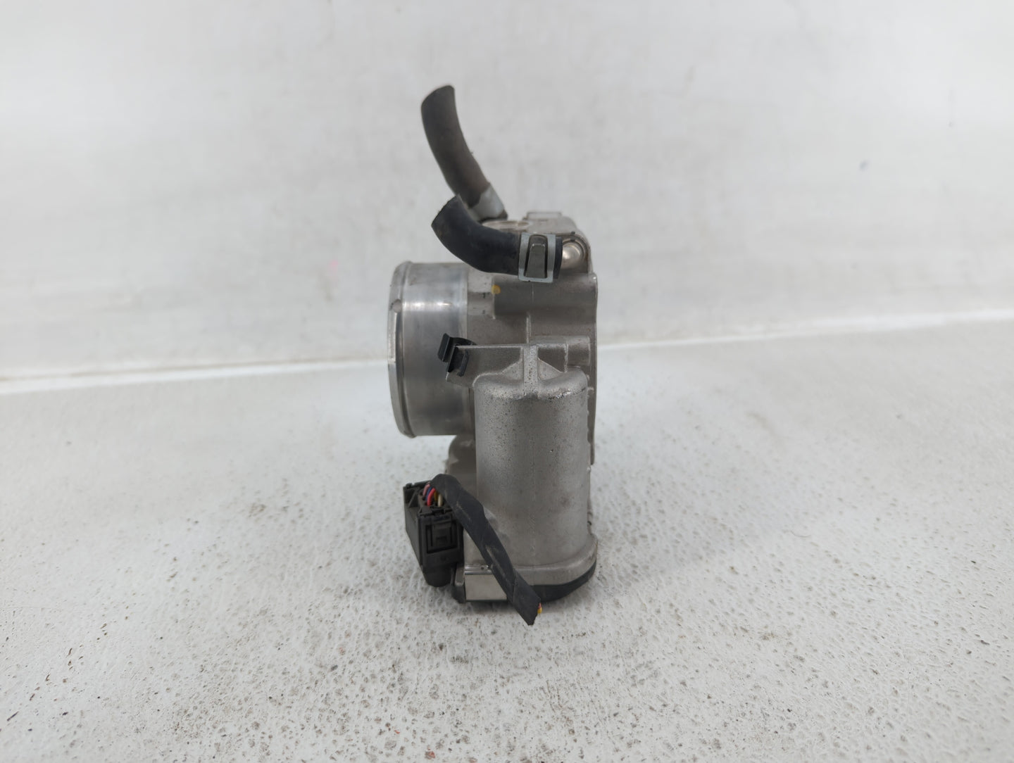 2016-2020 Kia Optima Throttle Body P/N:35100-2G600 Fits Fits 2015 2016 2017 2018 2019 2020 2021 OEM Used Auto Parts - Oemuse