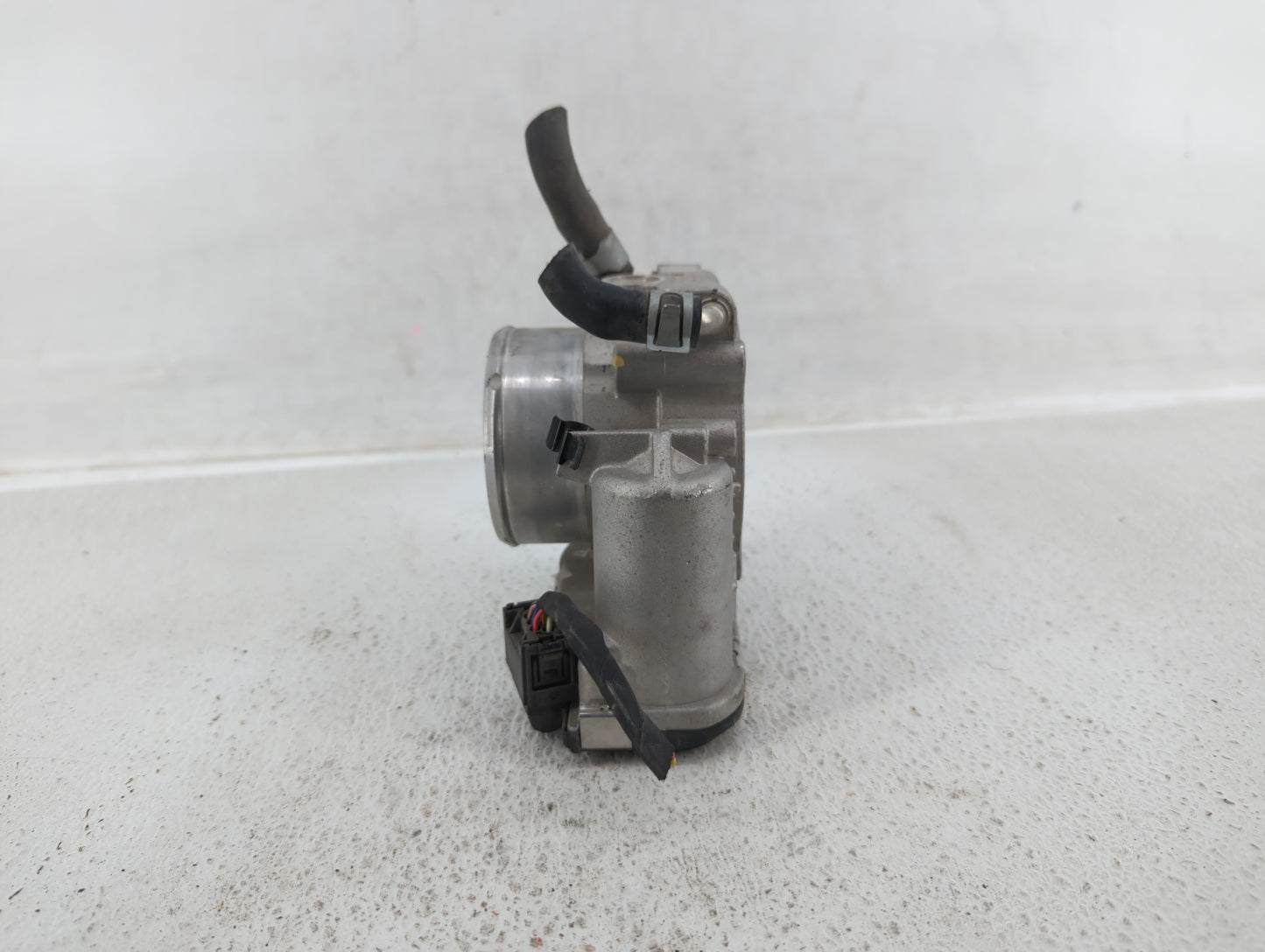2016-2020 Kia Optima Throttle Body P/N:35100-2G600 Fits Fits 2015 2016 2017 2018 2019 2020 2021 OEM Used Auto Parts - Oemuse