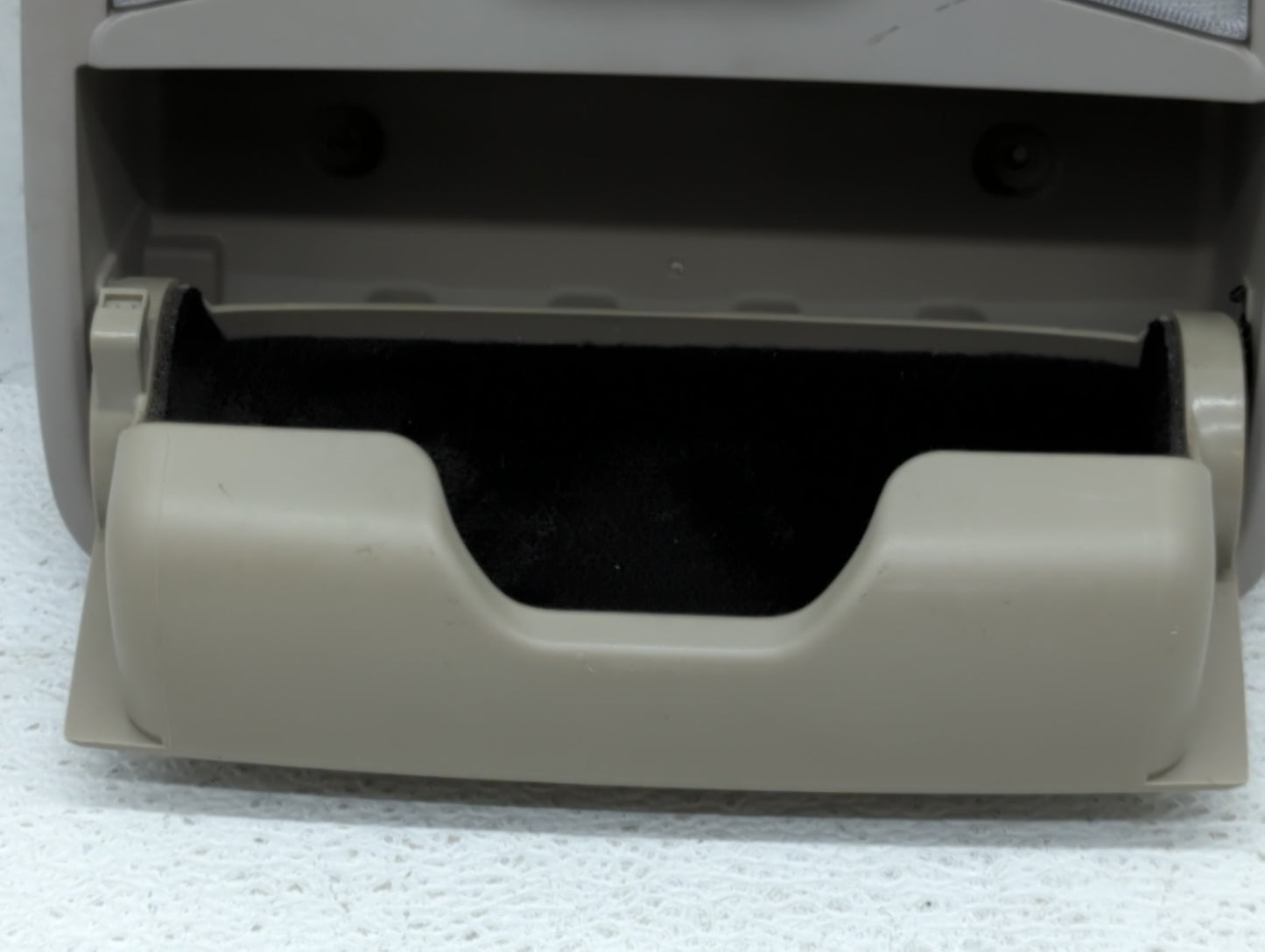 2016 Kia Optima Overhead Roof Console Light Beige - Oemusedautoparts1.com