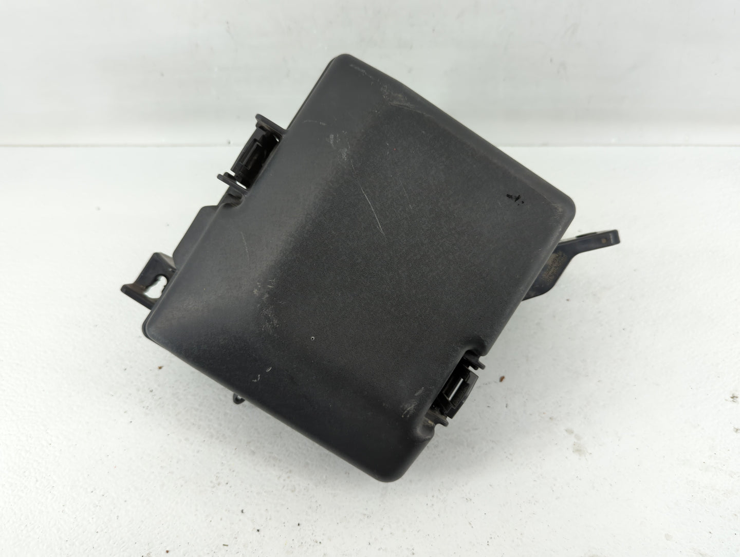 2016-2019 Kia Optima Fusebox Fuse Box Panel Relay Module P/N:91950-D5822 Fits Fits 2016 2017 2018 2019 OEM Used Auto Parts -