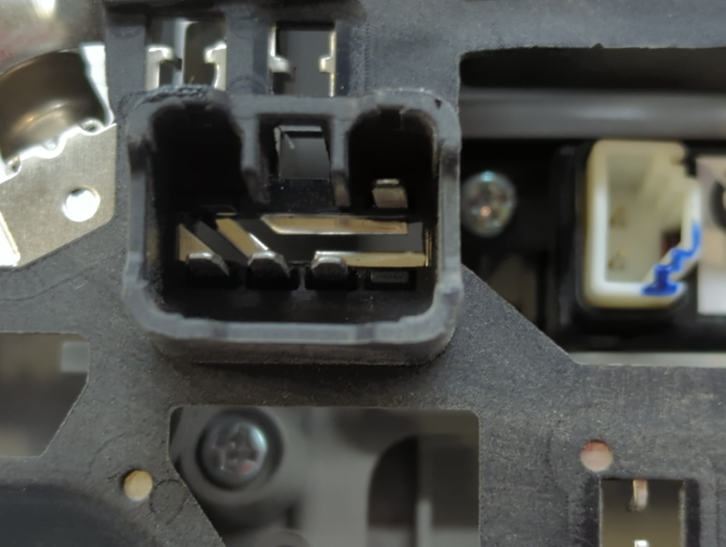 2016 Kia Optima Overhead Roof Console - Oemusedautoparts1.com