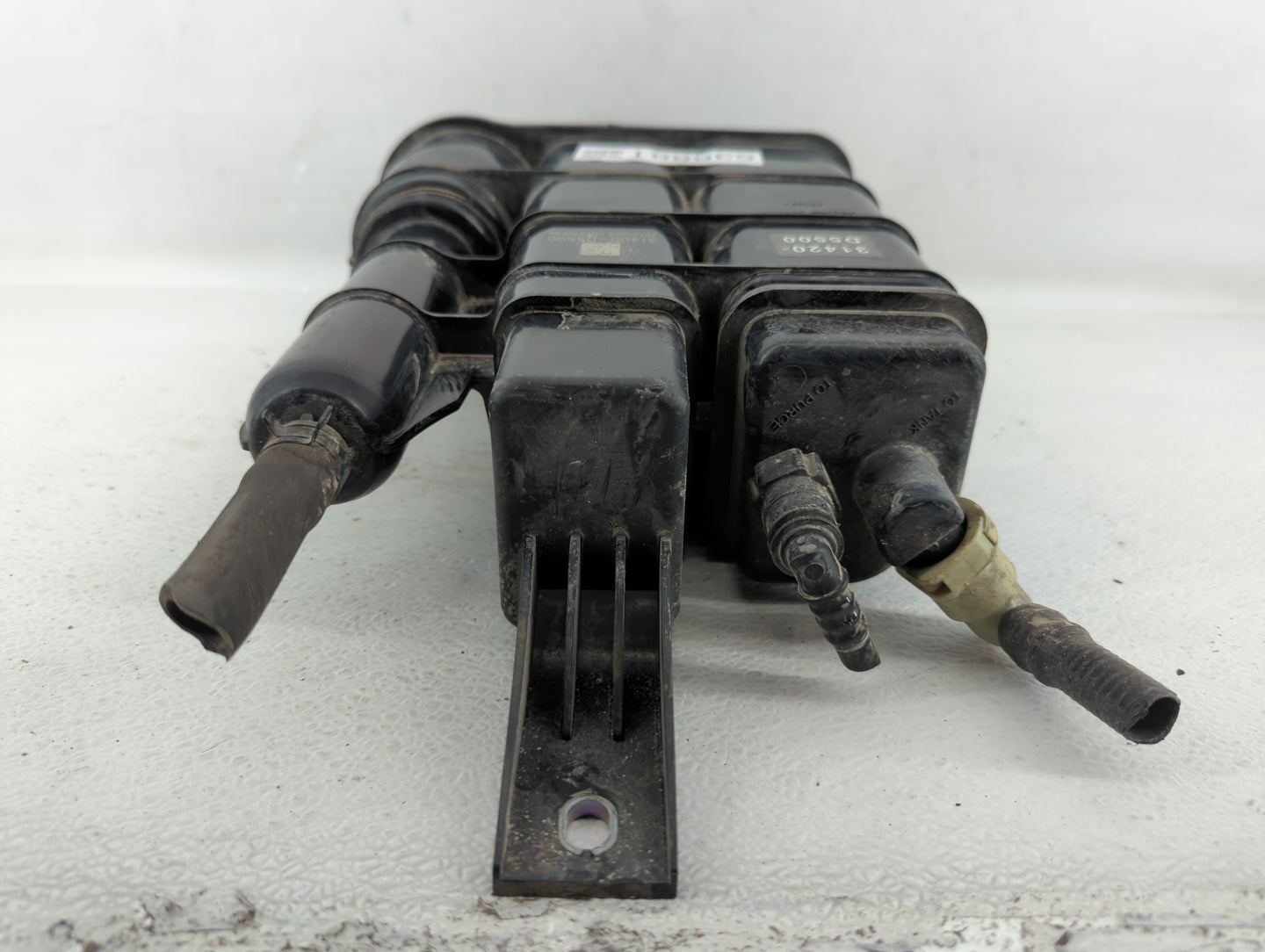 2016 Kia Optima Fuel Vapor Charcoal Canister - Oemusedautoparts1.com