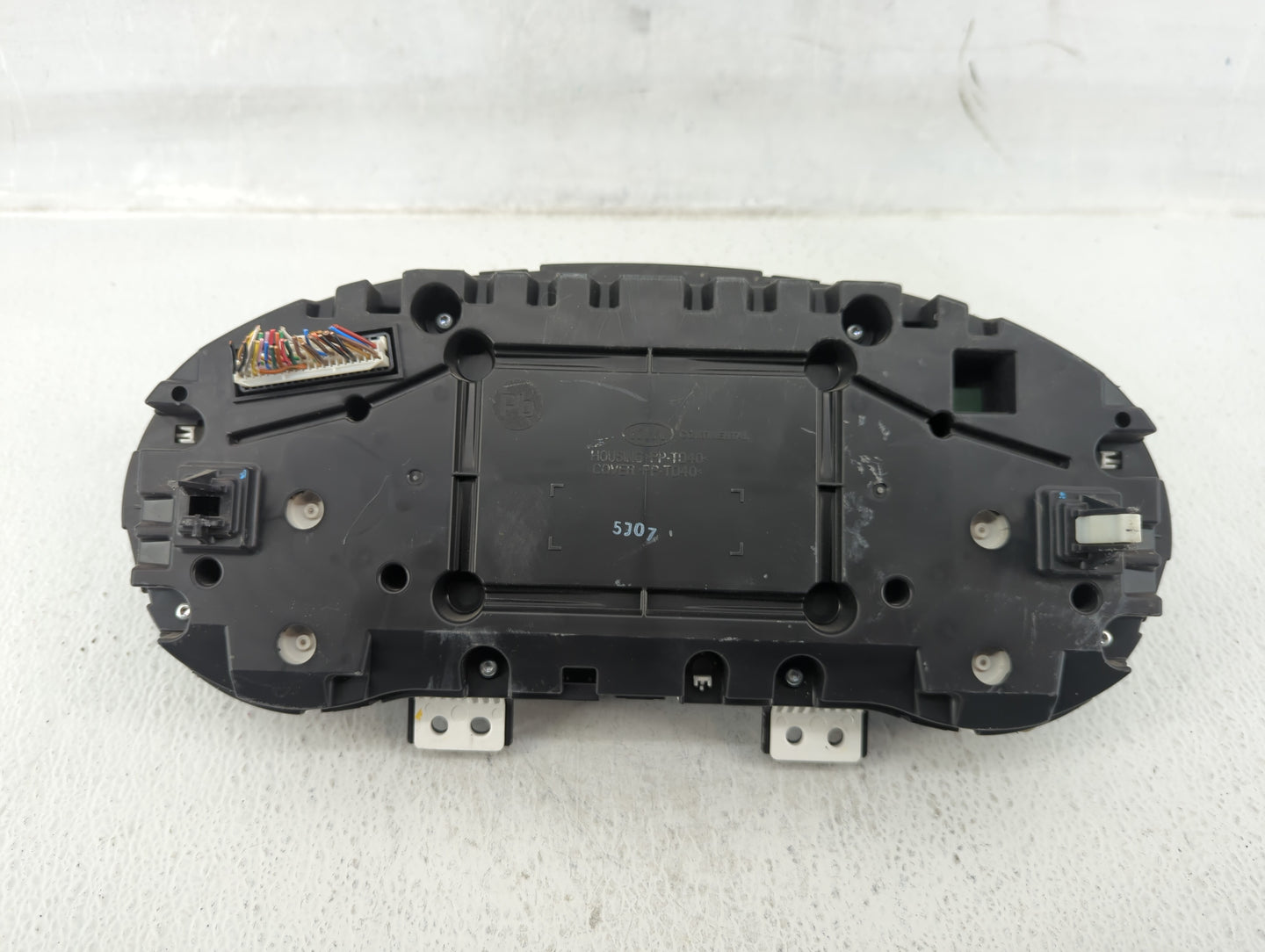 2016-2018 Kia Optima Instrument Cluster Speedometer Gauges P/N:94011-D5000 94011-D5010 Fits Fits 2016 2017 2018 OEM Used Aut