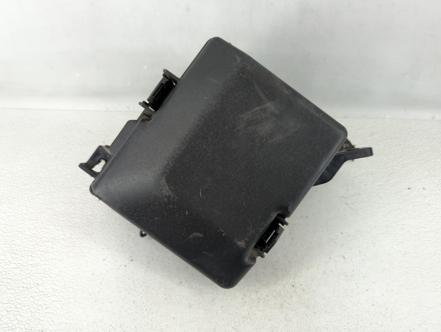 2016-2019 Kia Optima Fusebox Fuse Box Panel Relay Module P/N:91950-D5822 Fits Fits 2016 2017 2018 2019 OEM Used Auto Parts -