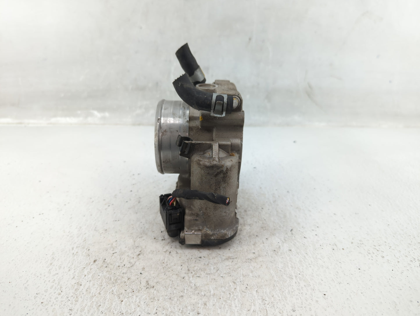 2016-2020 Kia Optima Throttle Body P/N:35100-2G600 Fits Fits 2015 2016 2017 2018 2019 2020 2021 OEM Used Auto Parts - Oemuse