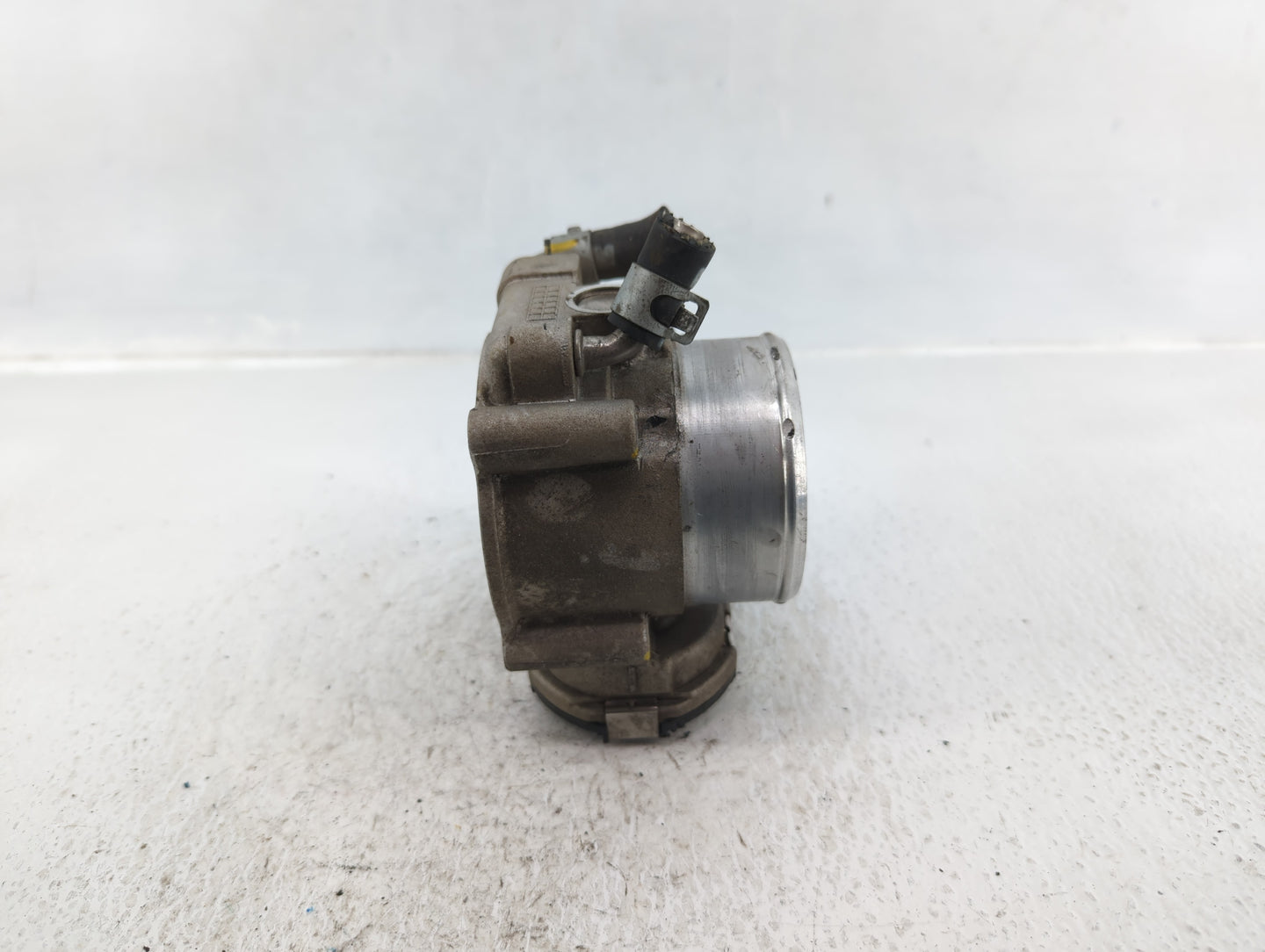2016-2020 Kia Optima Throttle Body P/N:35100-2G600 Fits Fits 2015 2016 2017 2018 2019 2020 2021 OEM Used Auto Parts - Oemuse