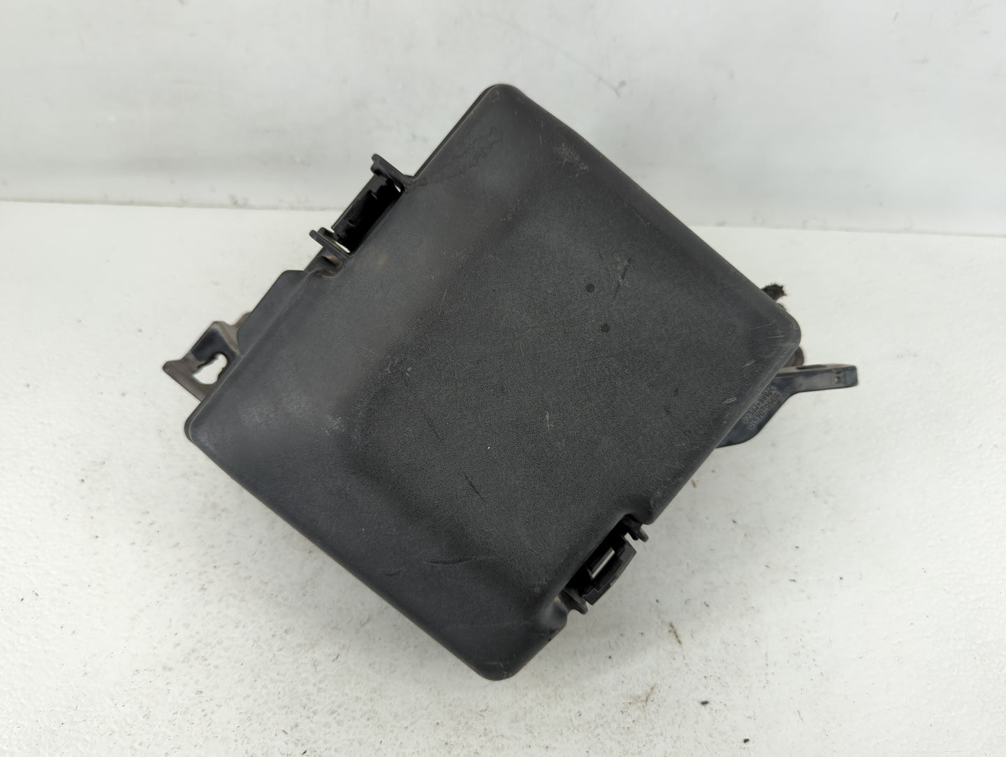 2016-2019 Kia Optima Fusebox Fuse Box Panel Relay Module P/N:91950-D5822 Fits Fits 2016 2017 2018 2019 OEM Used Auto Parts -
