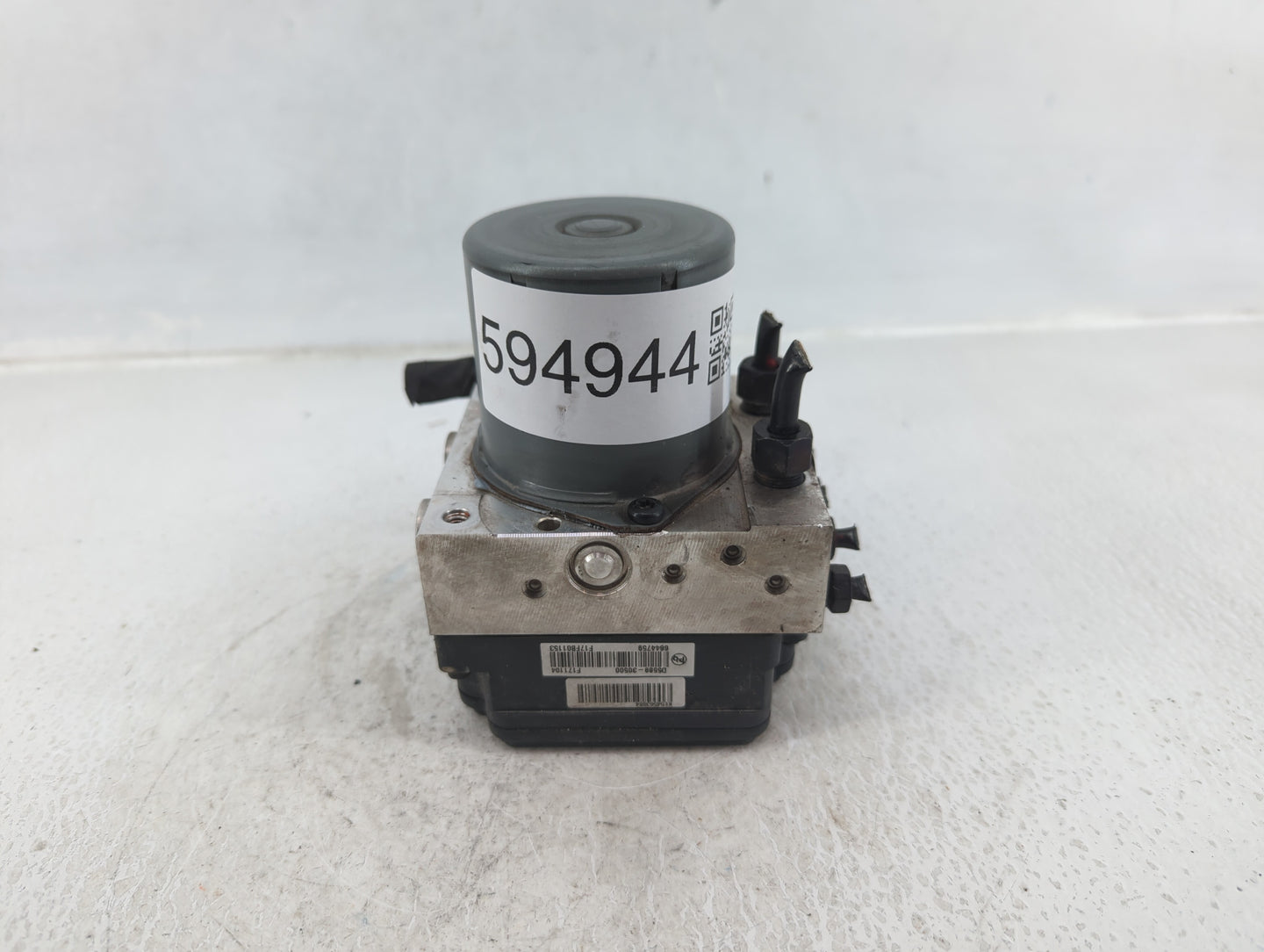 2016-2018 Kia Optima ABS Pump Control Module Replacement P/N:58900-D5010 Fits Fits 2016 2017 2018 OEM Used Auto Parts - Oemu