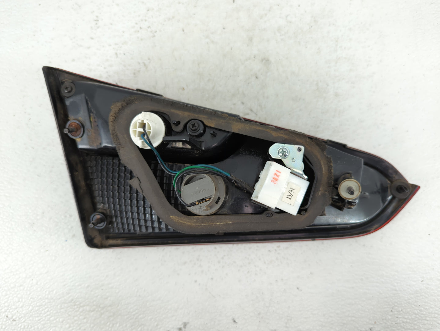 2016-2018 Kia Optima Passenger Right Side Deck Lid Mounted Tail Light - Oemusedautoparts1.com