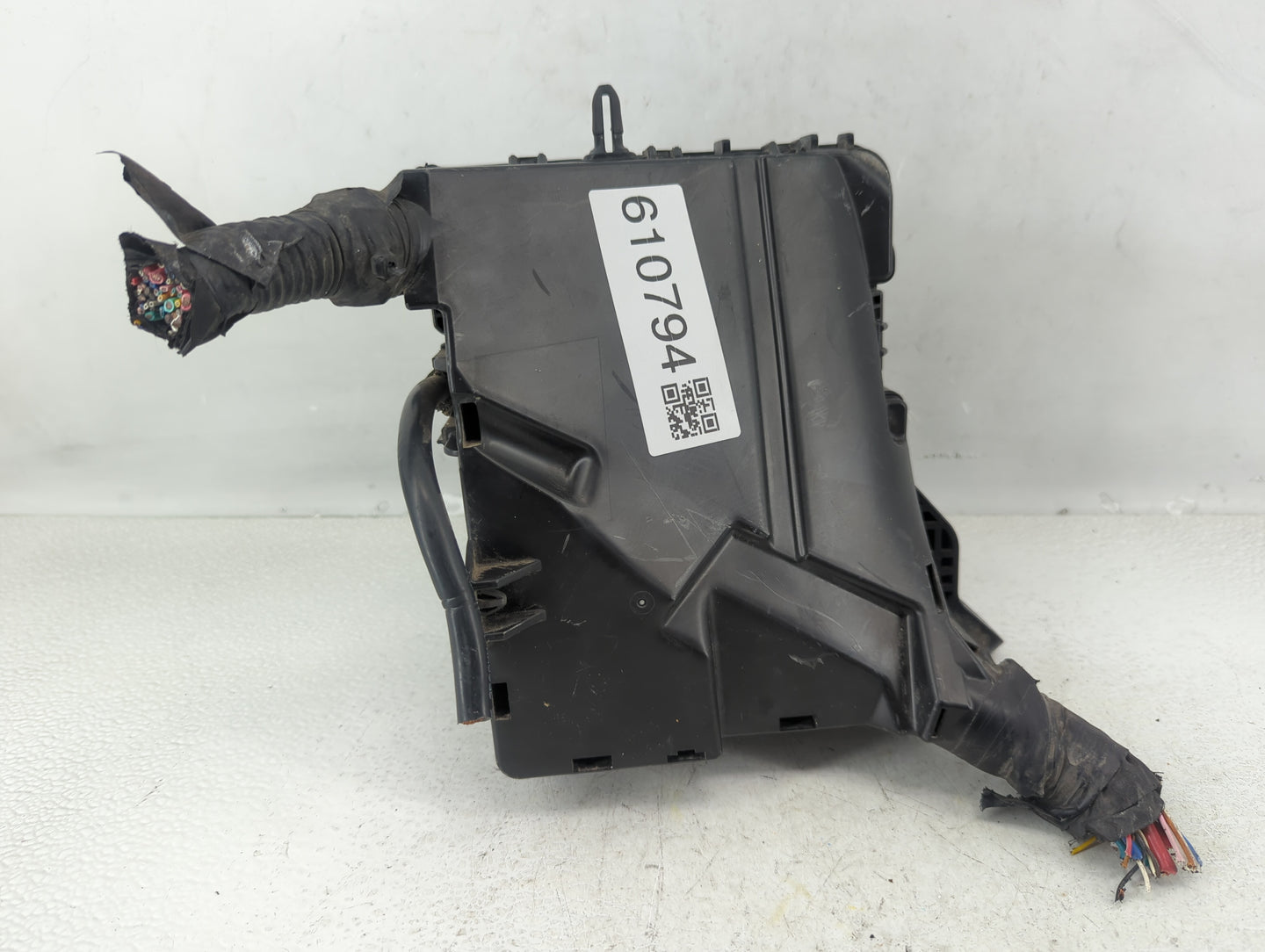 2016-2019 Kia Optima Fusebox Fuse Box Panel Relay Module P/N:91950-D5822 Fits Fits 2016 2017 2018 2019 OEM Used Auto Parts -