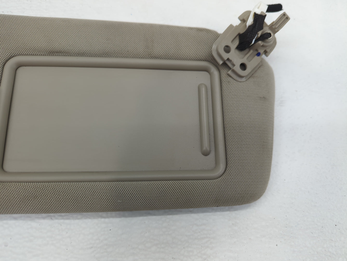 2016-2020 Kia Optima Sun Visor Shade Replacement Passenger Right Mirror Fits Fits 2016 2017 2018 2019 2020 OEM Used Auto Par