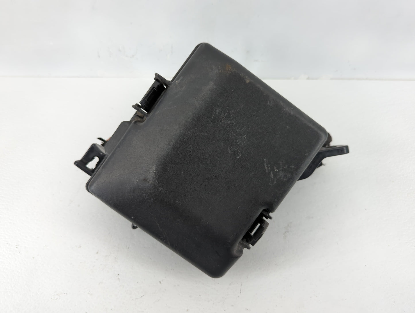 2016-2019 Kia Optima Fusebox Fuse Box Panel Relay Module P/N:91950-D5822 Fits Fits 2016 2017 2018 2019 OEM Used Auto Parts -