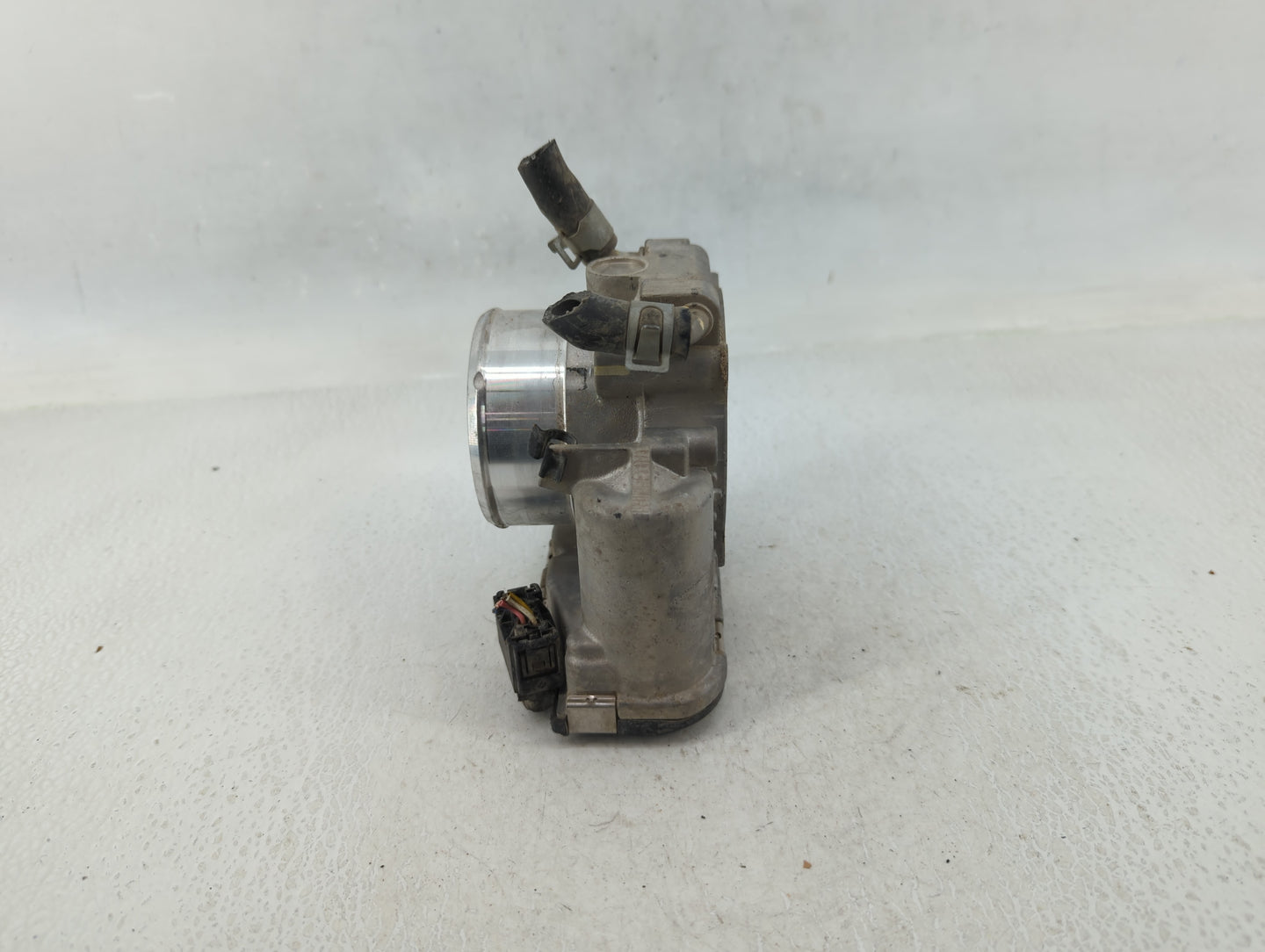 2016-2020 Kia Optima Throttle Body P/N:35100-2G600 Fits Fits 2015 2016 2017 2018 2019 2020 2021 OEM Used Auto Parts - Oemuse