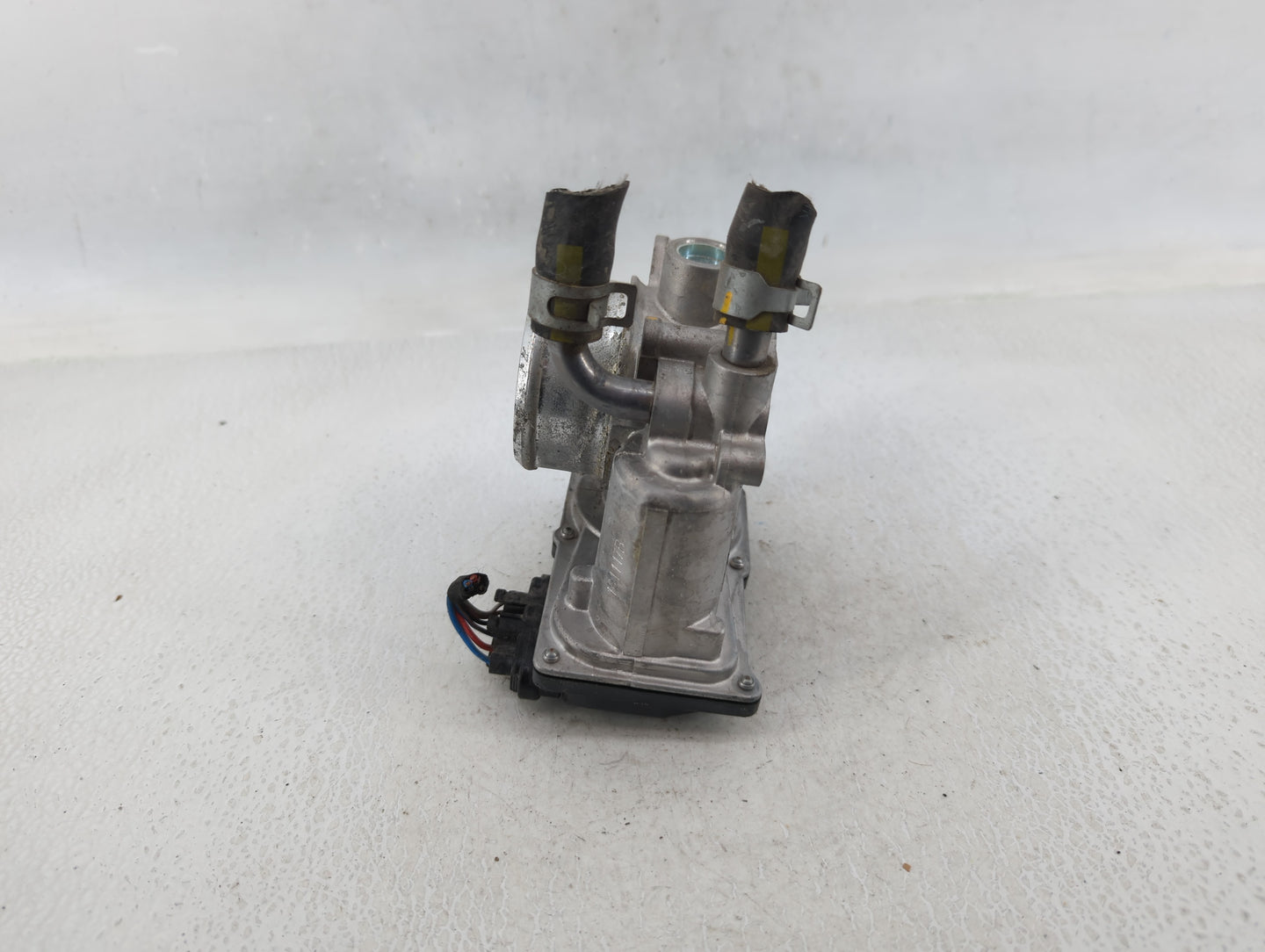 2016-2020 Kia Optima Throttle Body P/N:35100-2B340 Fits Fits 2015 2016 2017 2018 2019 2020 2021 2022 OEM Used Auto Parts - O