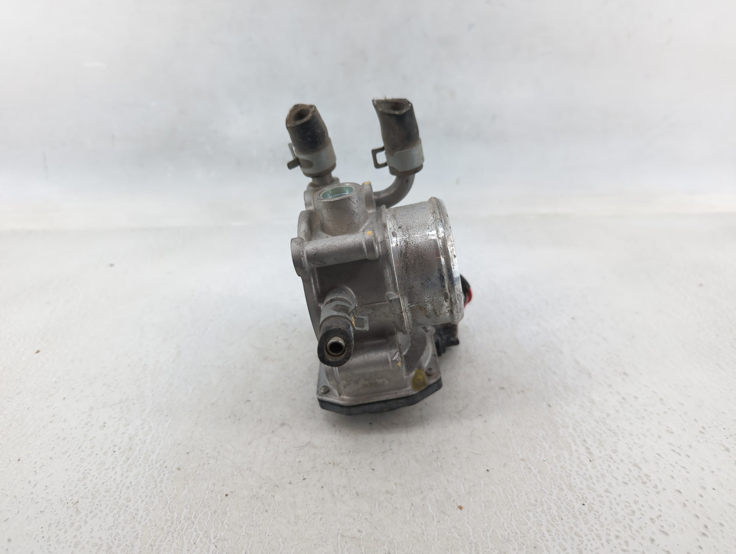 2016-2020 Kia Optima Throttle Body P/N:35100-2B340 Fits Fits 2015 2016 2017 2018 2019 2020 2021 2022 OEM Used Auto Parts - O