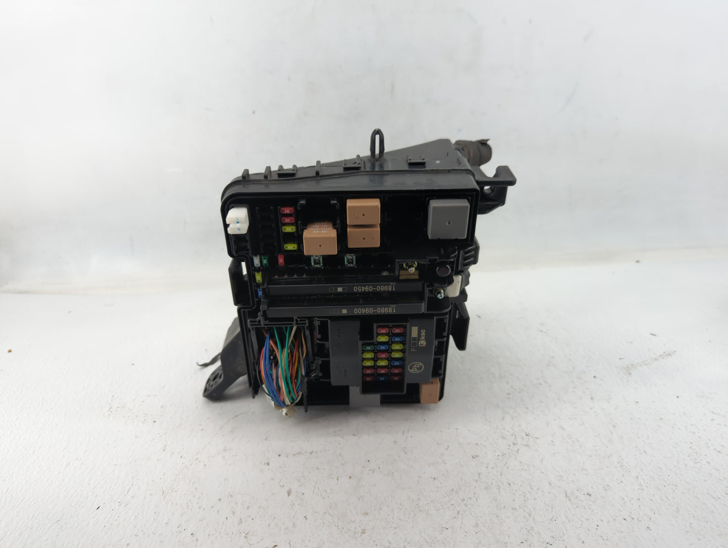 2016-2019 Kia Optima Fusebox Fuse Box Panel Relay Module P/N:91950-D5822 Fits Fits 2016 2017 2018 2019 OEM Used Auto Parts -