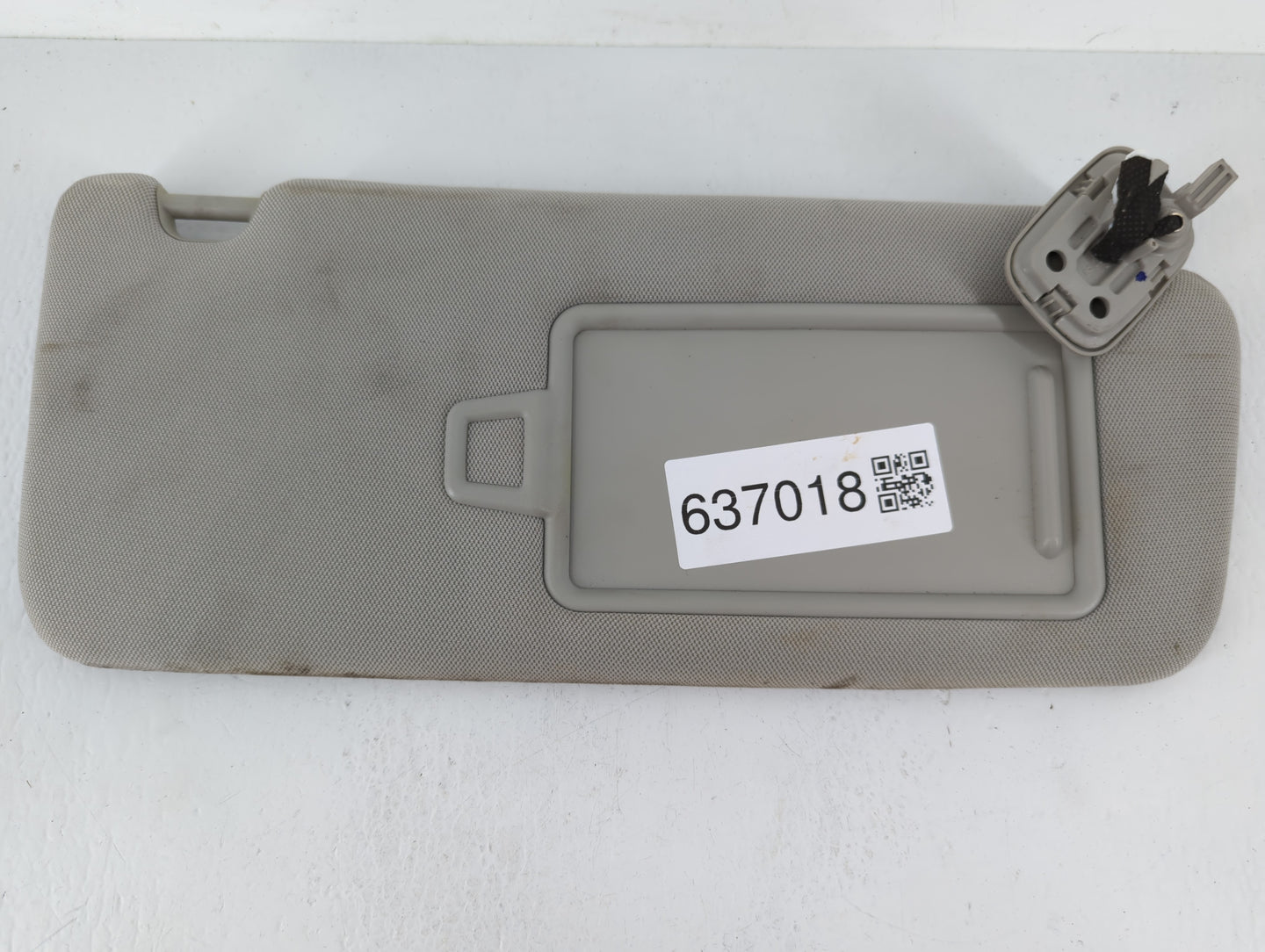 2016-2020 Kia Optima Sun Visor Shade Replacement Passenger Right Mirror Fits Fits 2016 2017 2018 2019 2020 OEM Used Auto Par