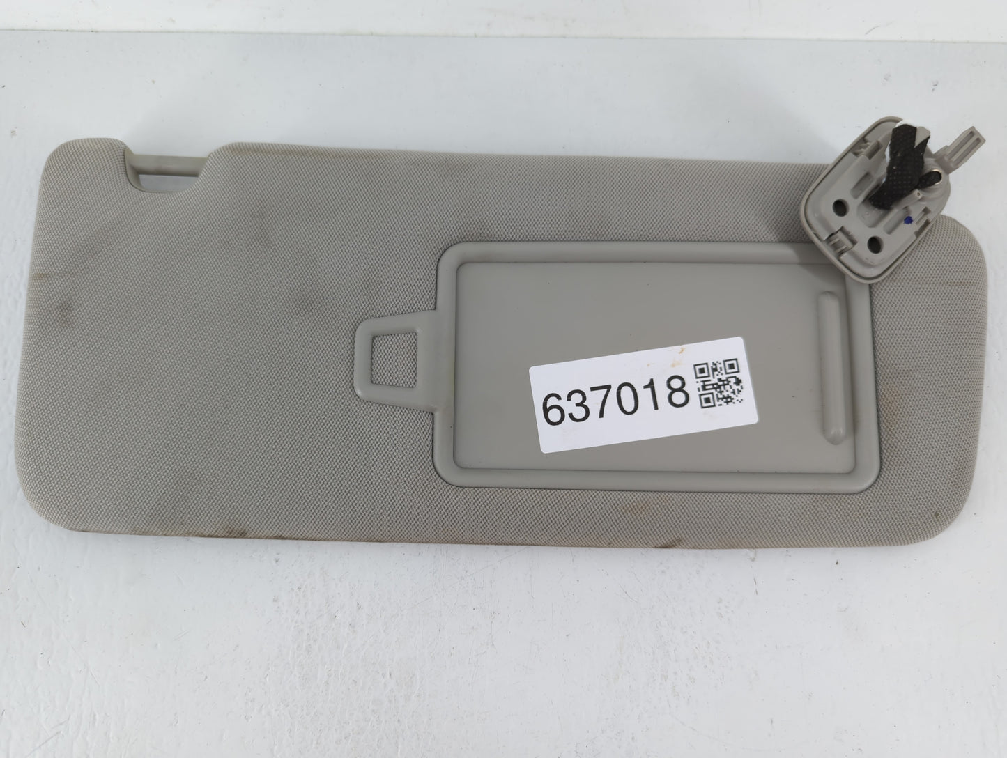 2016-2020 Kia Optima Sun Visor Shade Replacement Passenger Right Mirror Fits Fits 2016 2017 2018 2019 2020 OEM Used Auto Par
