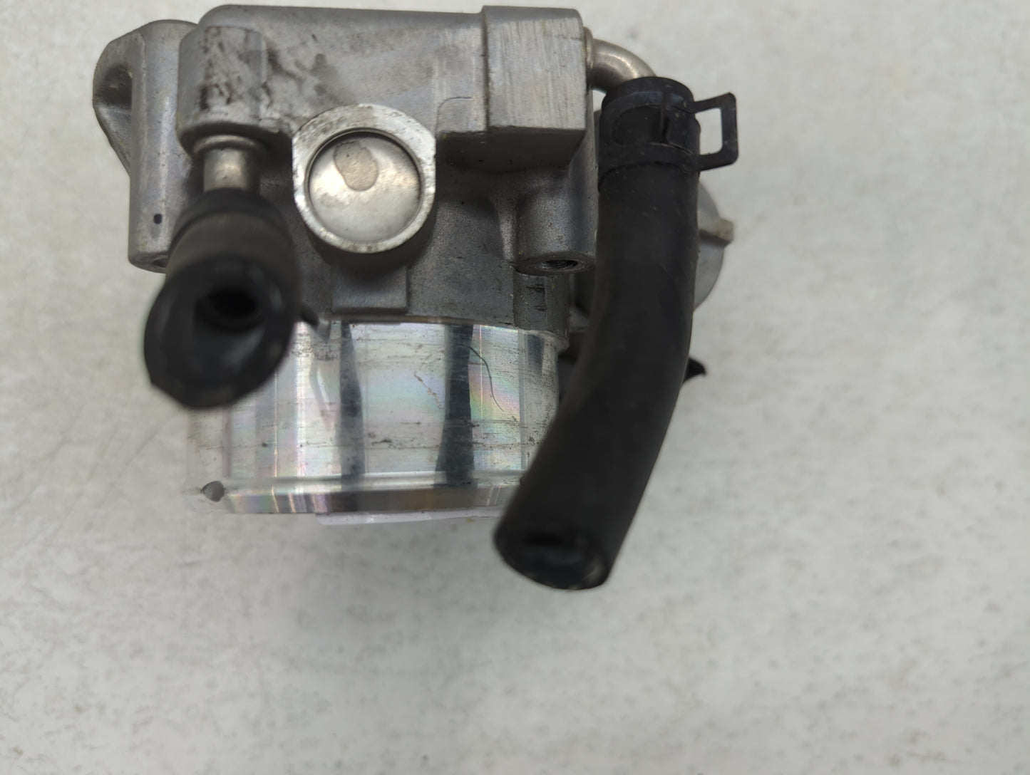 2011-2016 Kia Optima Throttle Body P/N:35100-2G700 Fits Fits 2011 2012 2013 2014 2015 2016 OEM Used Auto Parts - Oemusedauto