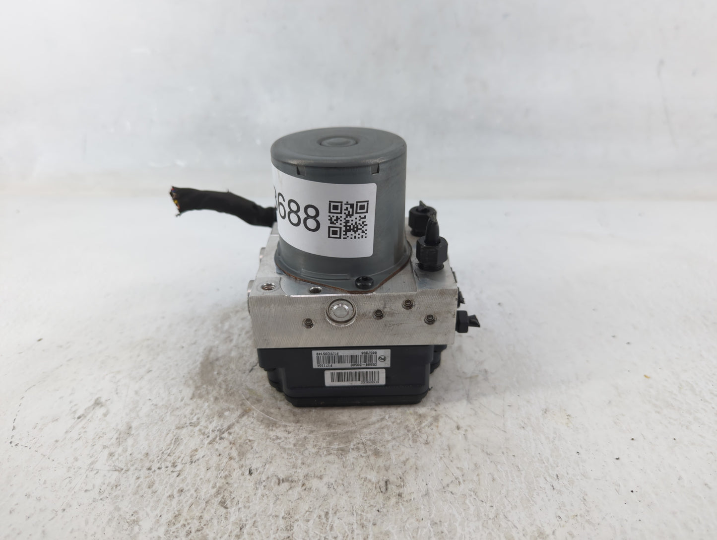 2016-2018 Kia Optima ABS Pump Control Module Replacement P/N:61589-45100 58900-D5010 Fits Fits 2016 2017 2018 OEM Used Auto 