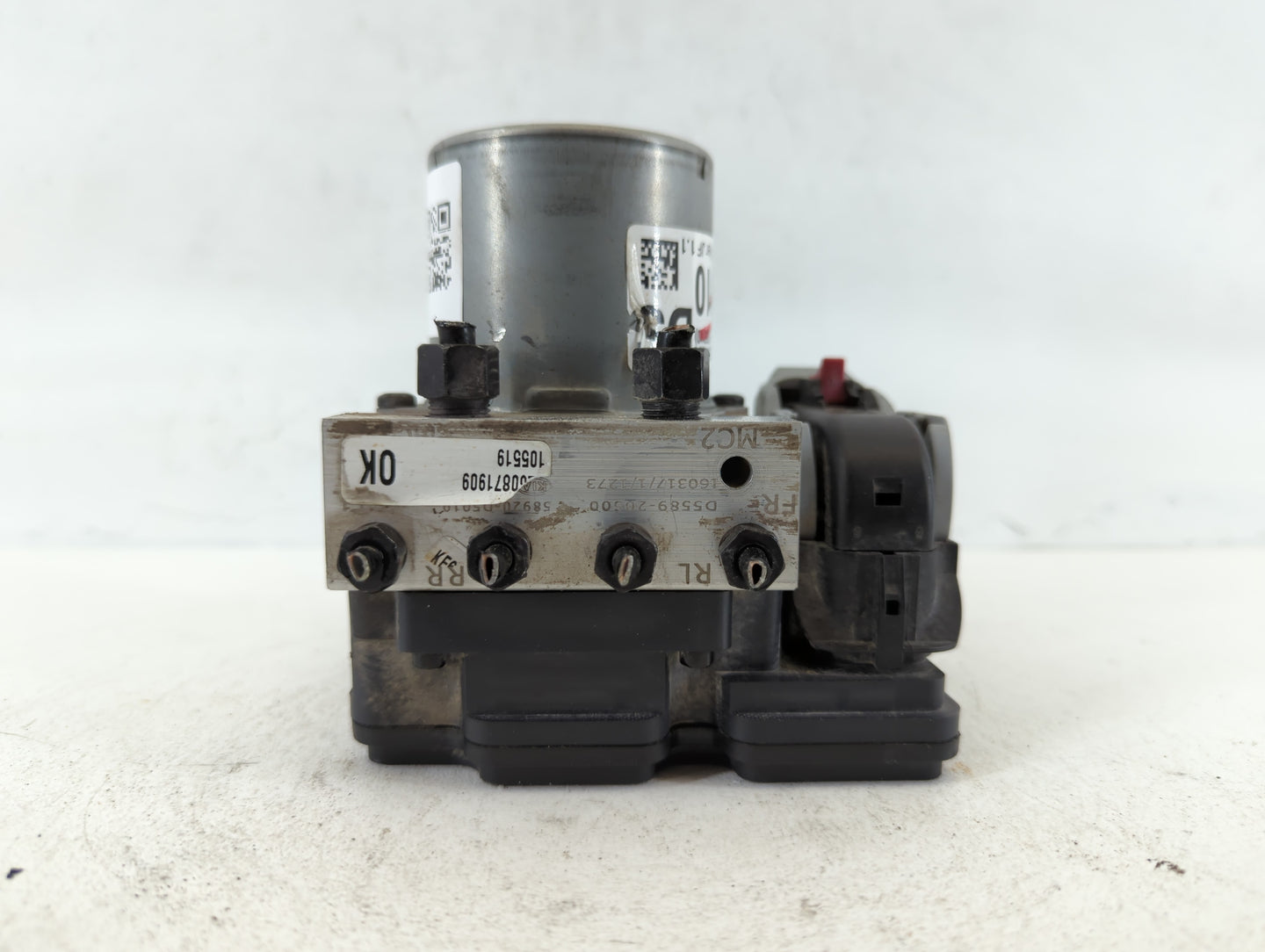 2016-2018 Kia Optima ABS Pump Control Module Replacement P/N:58920-D5010 D5589-20500 Fits Fits 2016 2017 2018 OEM Used Auto 
