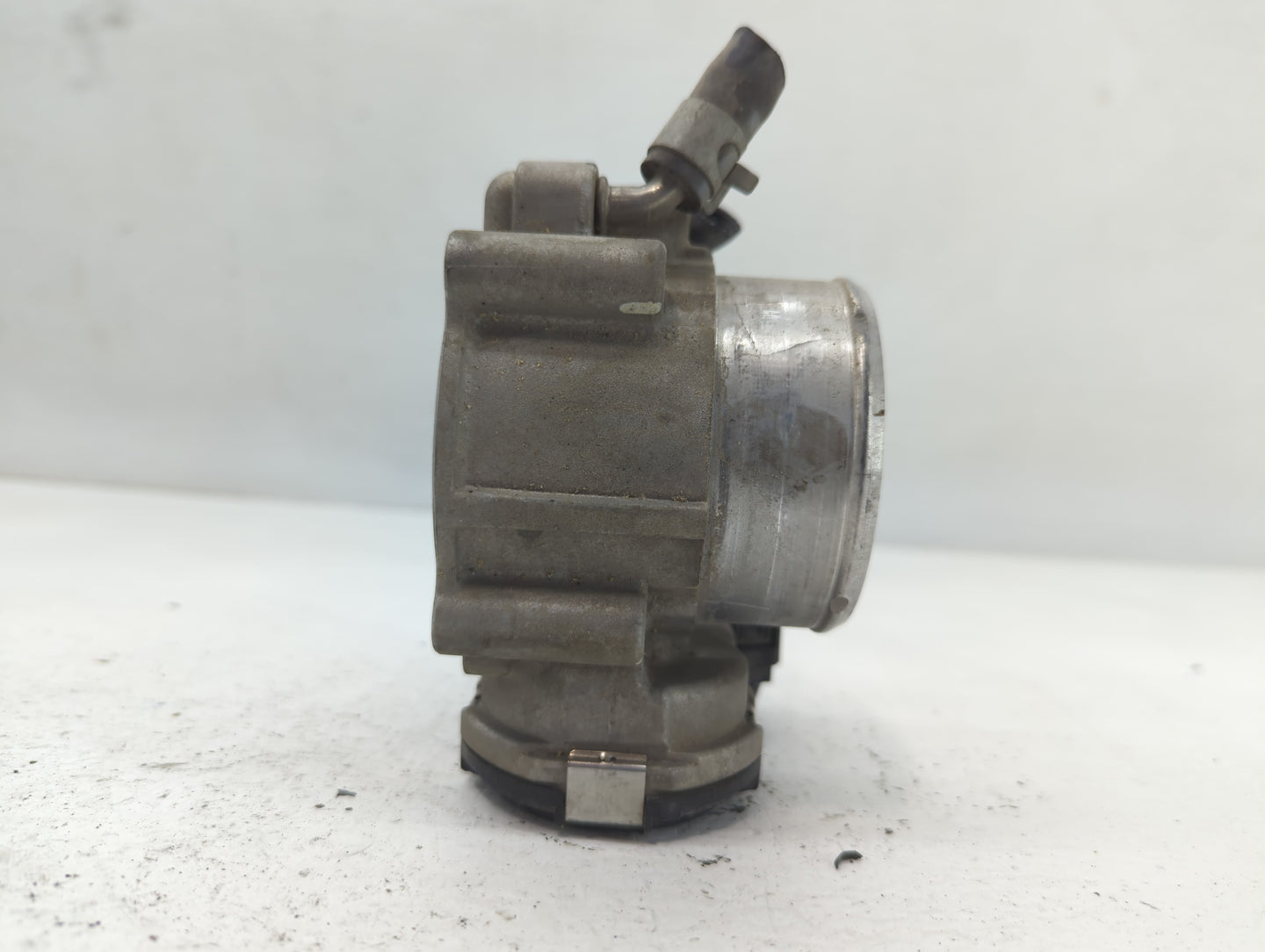 2016-2020 Kia Optima Throttle Body P/N:35100-2G600 0 280 750 618 Fits Fits 2015 2016 2017 2018 2019 2020 2021 OEM Used Auto 