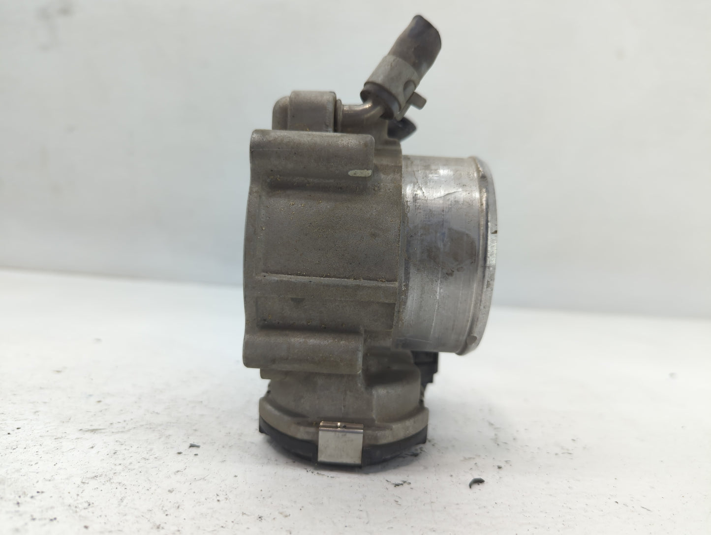 2016-2020 Kia Optima Throttle Body P/N:35100-2G600 0 280 750 618 Fits Fits 2015 2016 2017 2018 2019 2020 2021 OEM Used Auto 