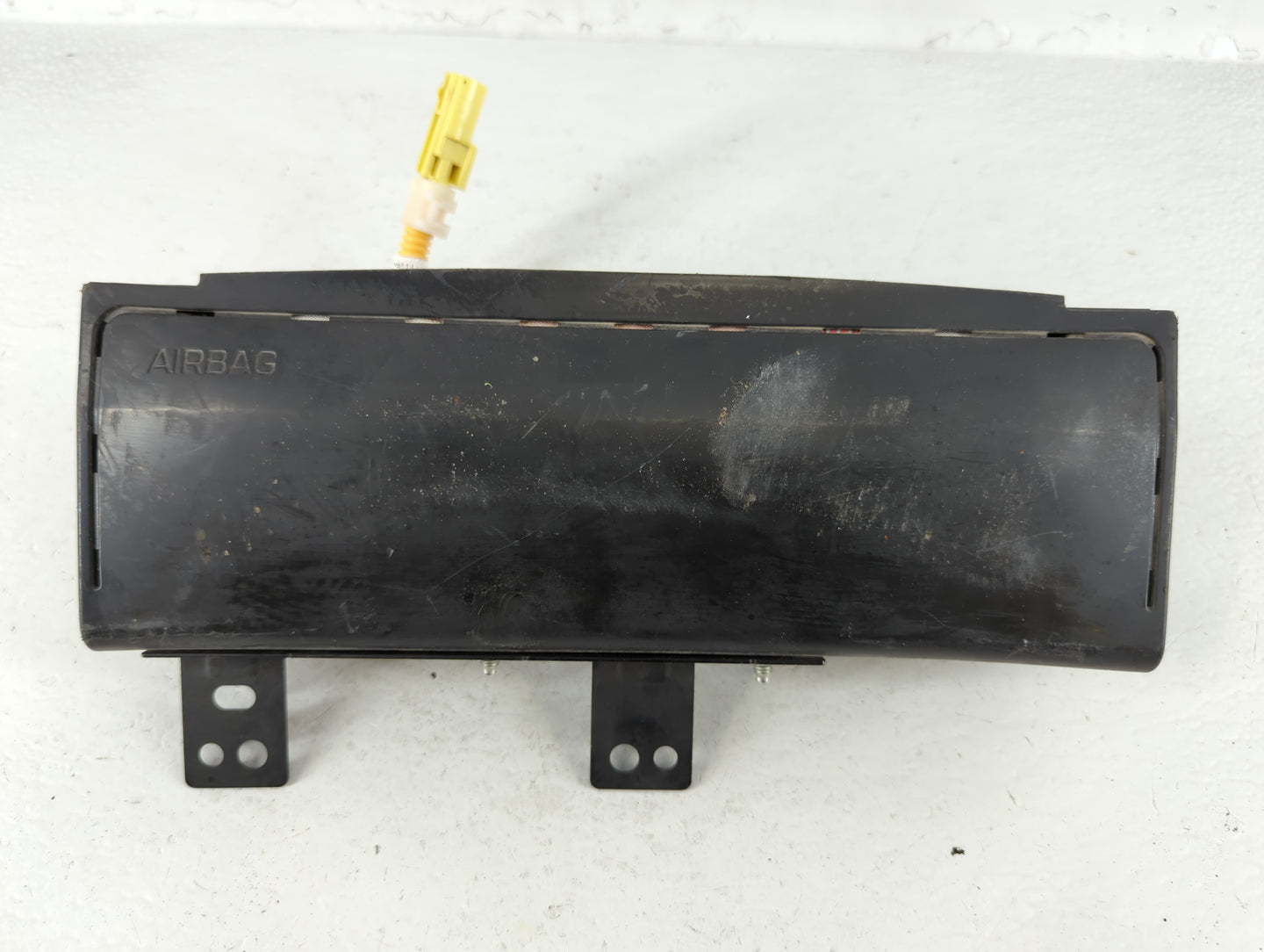 2016-2020 Kia Optima Air Bag Passenger Right Knee OEM P/N:D556991030 Fits Fits 2016 2017 2018 2019 2020 OEM Used Auto Parts 