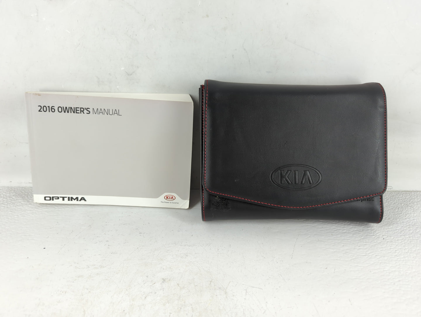 2016 Kia Optima Owners Manual Book Guide P/N:GDG5-EU63D OEM Used Auto Parts - Oemusedautoparts1.com