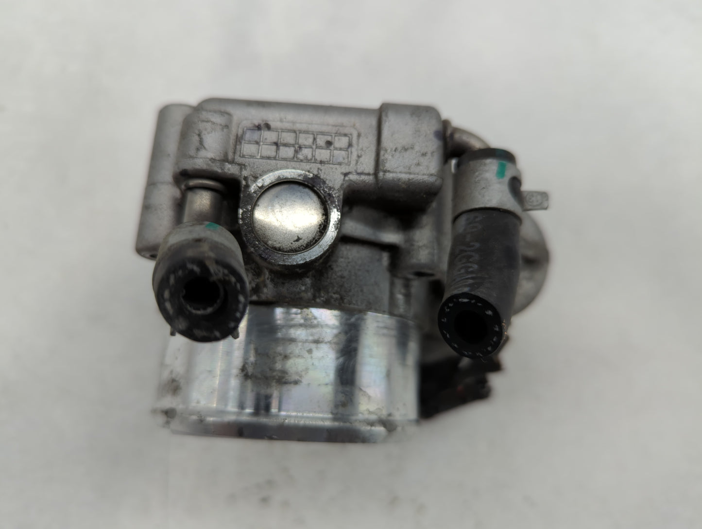 2016-2020 Kia Optima Throttle Body P/N:35100-2G600 Fits Fits 2015 2016 2017 2018 2019 2020 2021 OEM Used Auto Parts - Oemuse