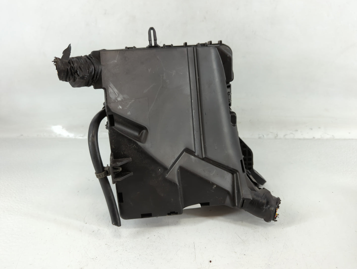 2016-2019 Kia Optima Fusebox Fuse Box Panel Relay Module P/N:91950-D5822 Fits Fits 2016 2017 2018 2019 OEM Used Auto Parts -