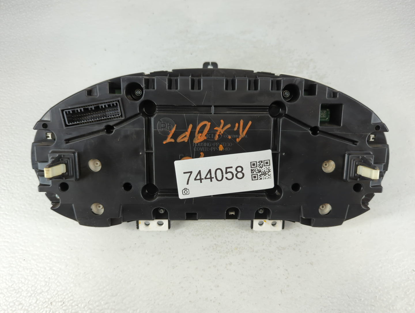 2016-2018 Kia Optima Instrument Cluster Speedometer Gauges P/N:94001-D5000 Fits Fits 2016 2017 2018 OEM Used Auto Parts - Oe